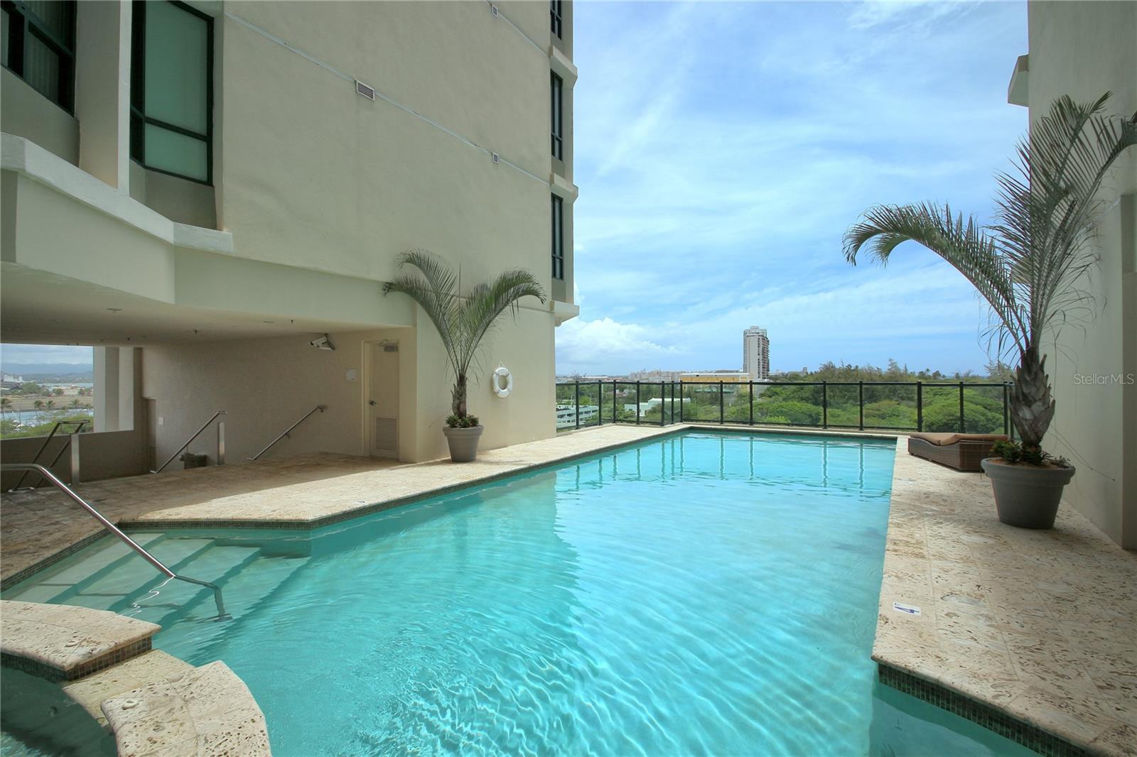 35 MUNOZ RIVERA AVE #901