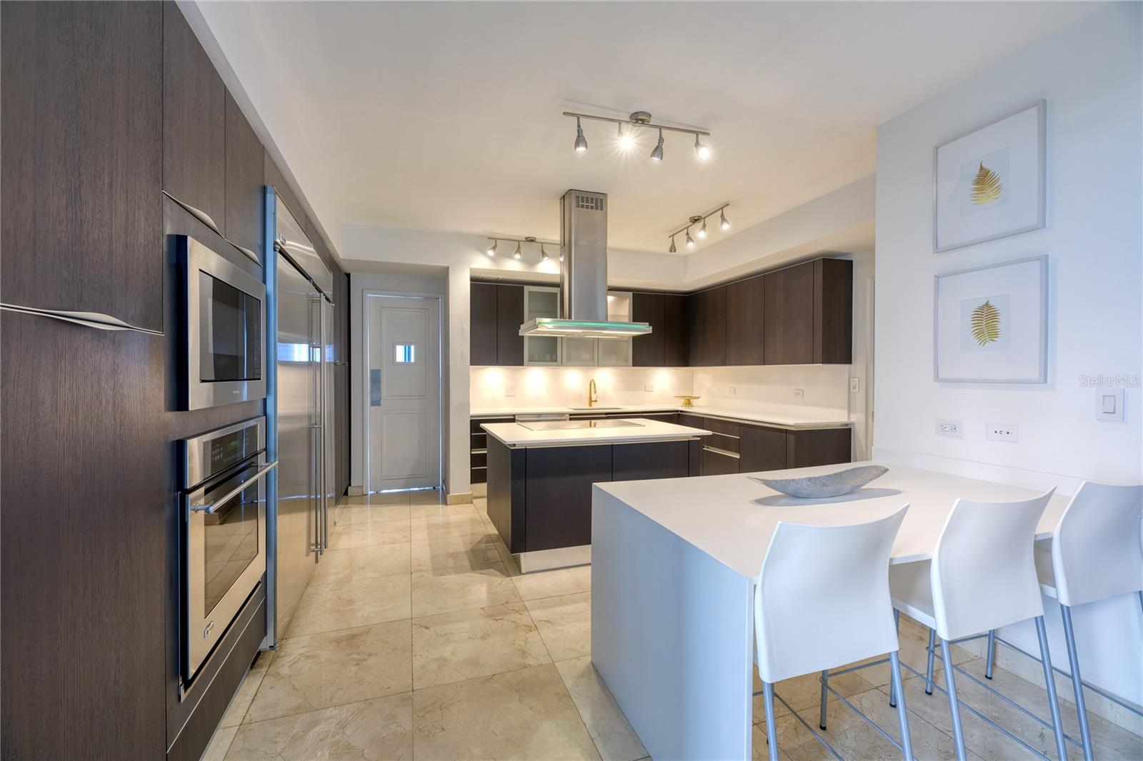 35 MUNOZ RIVERA AVE #901