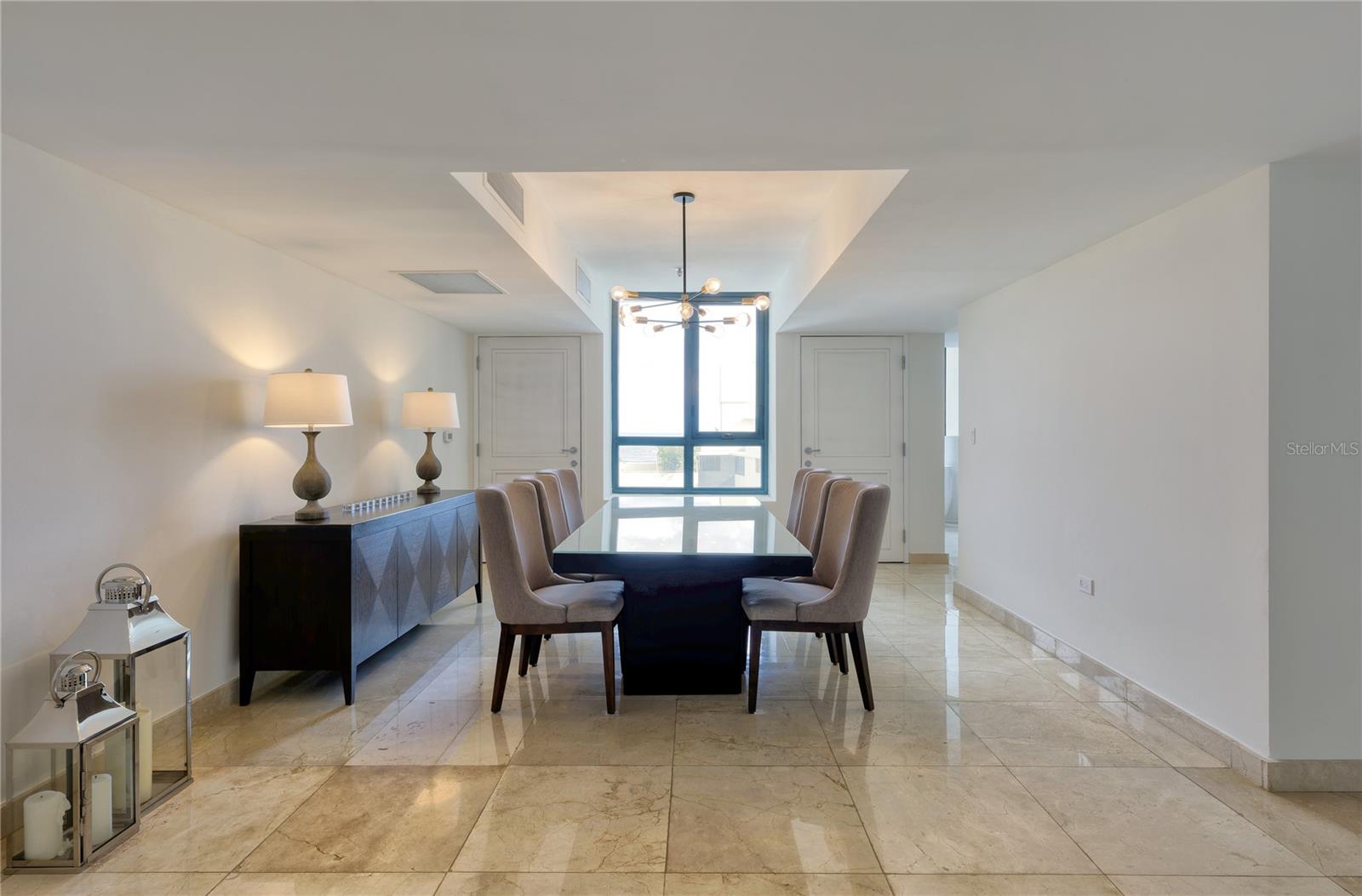 35 MUNOZ RIVERA AVE #901