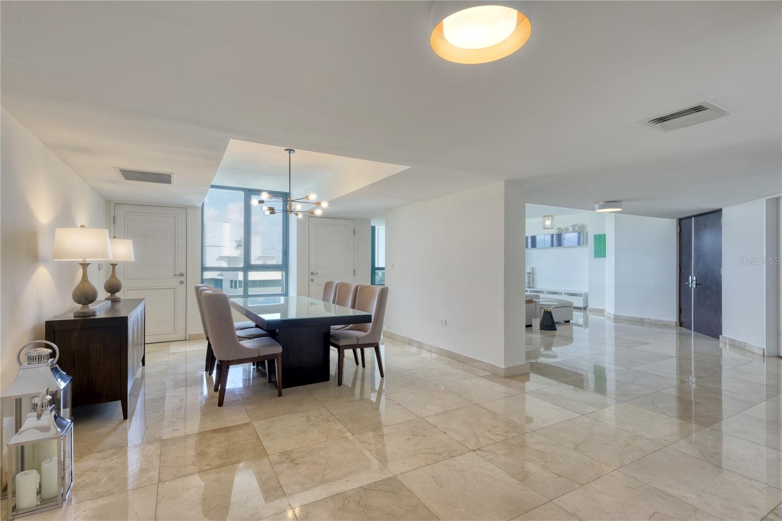 35 MUNOZ RIVERA AVE #901