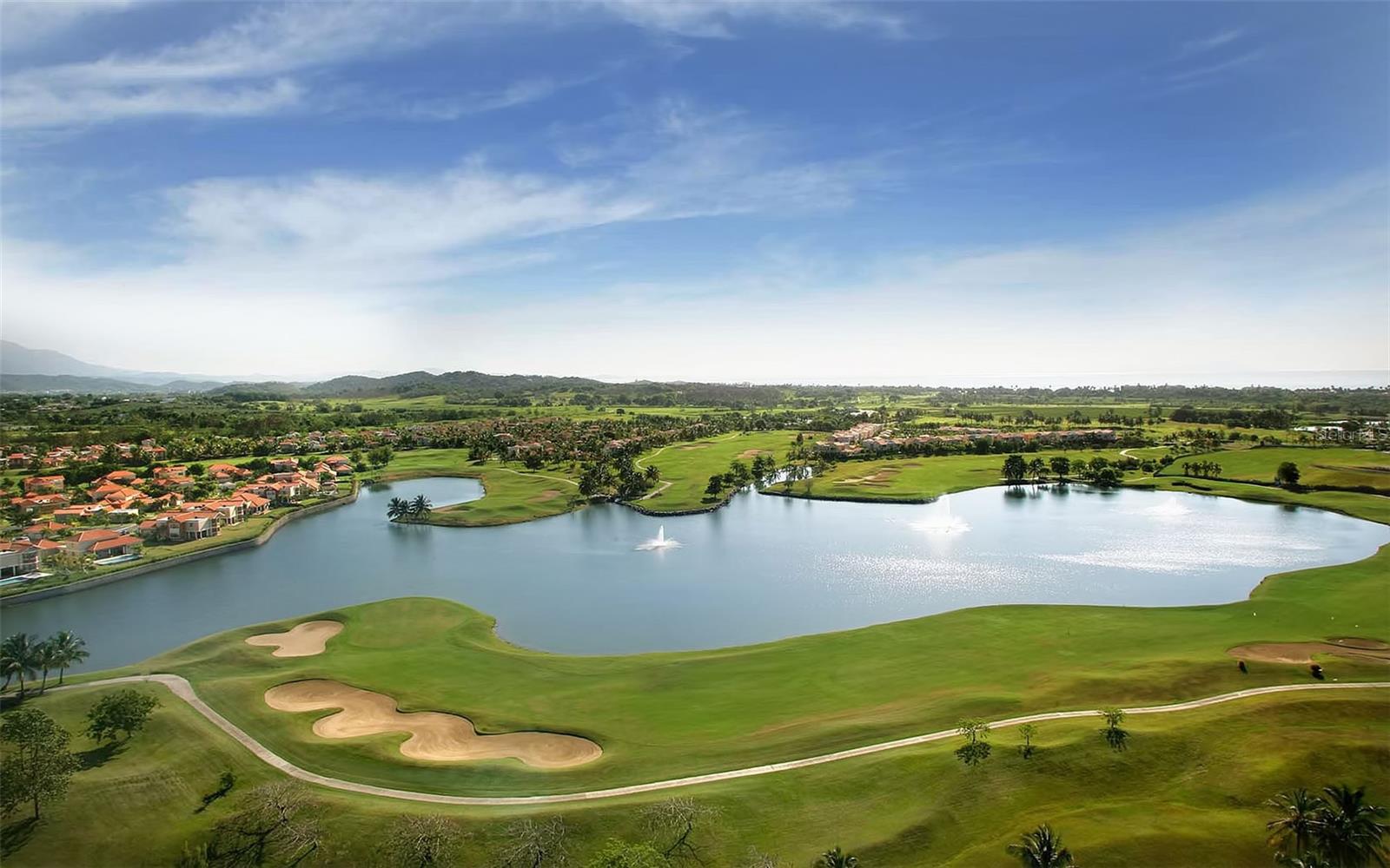 28 LOS LAGOS