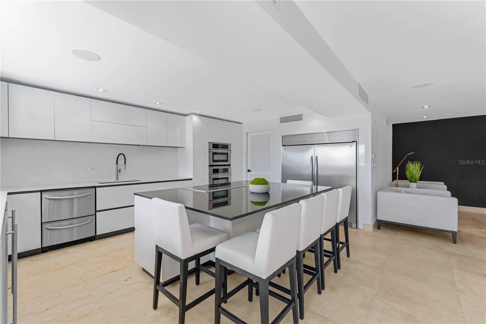 103-105 DE DIEGO AVE #701-702N