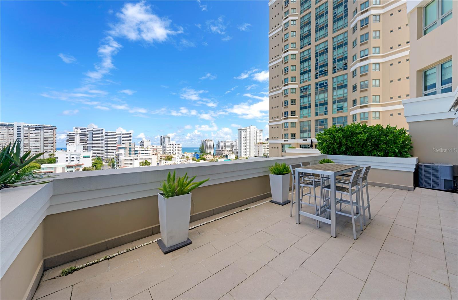 103-105 DE DIEGO AVE #702S