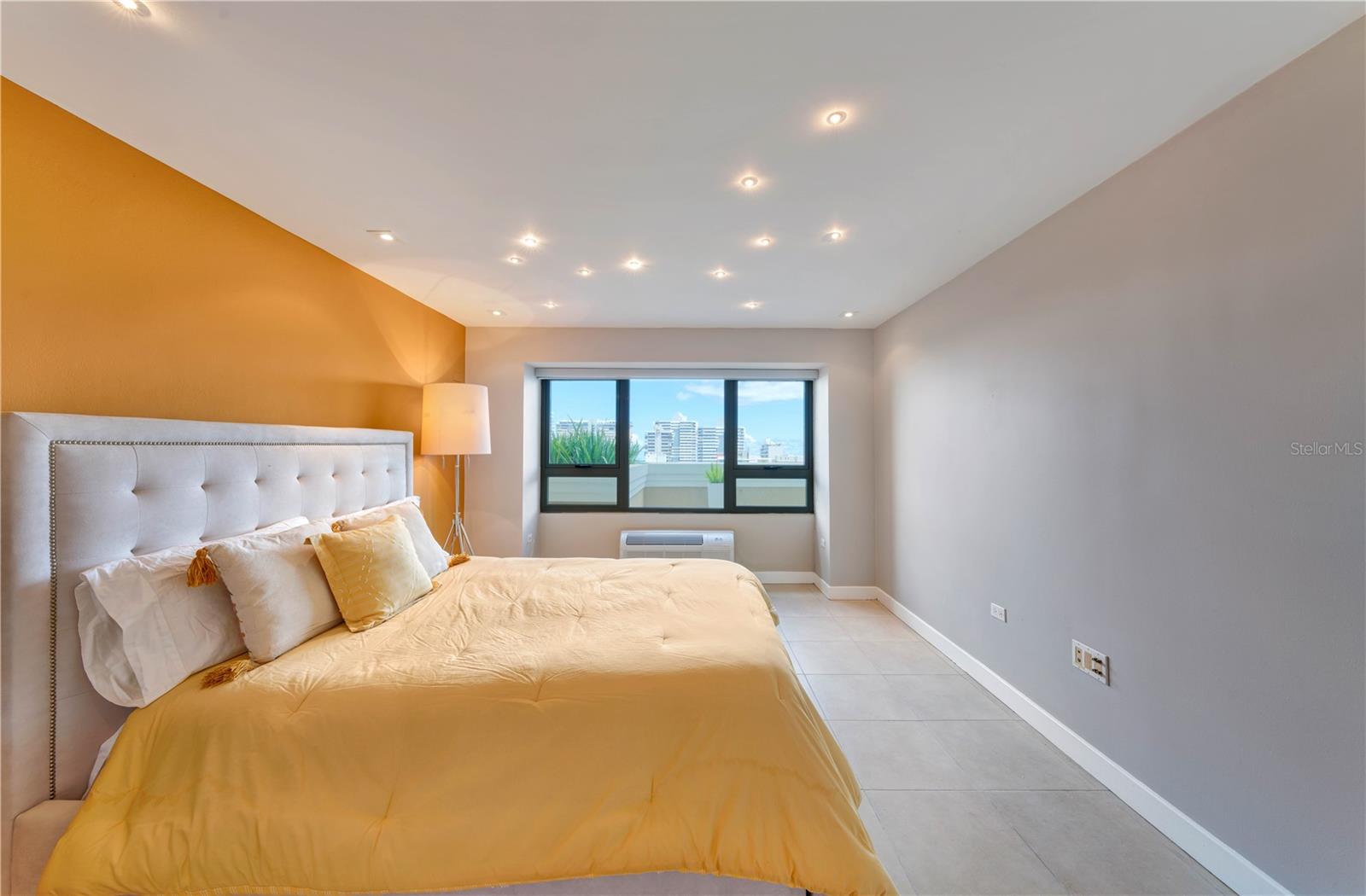 103-105 DE DIEGO AVE #702S
