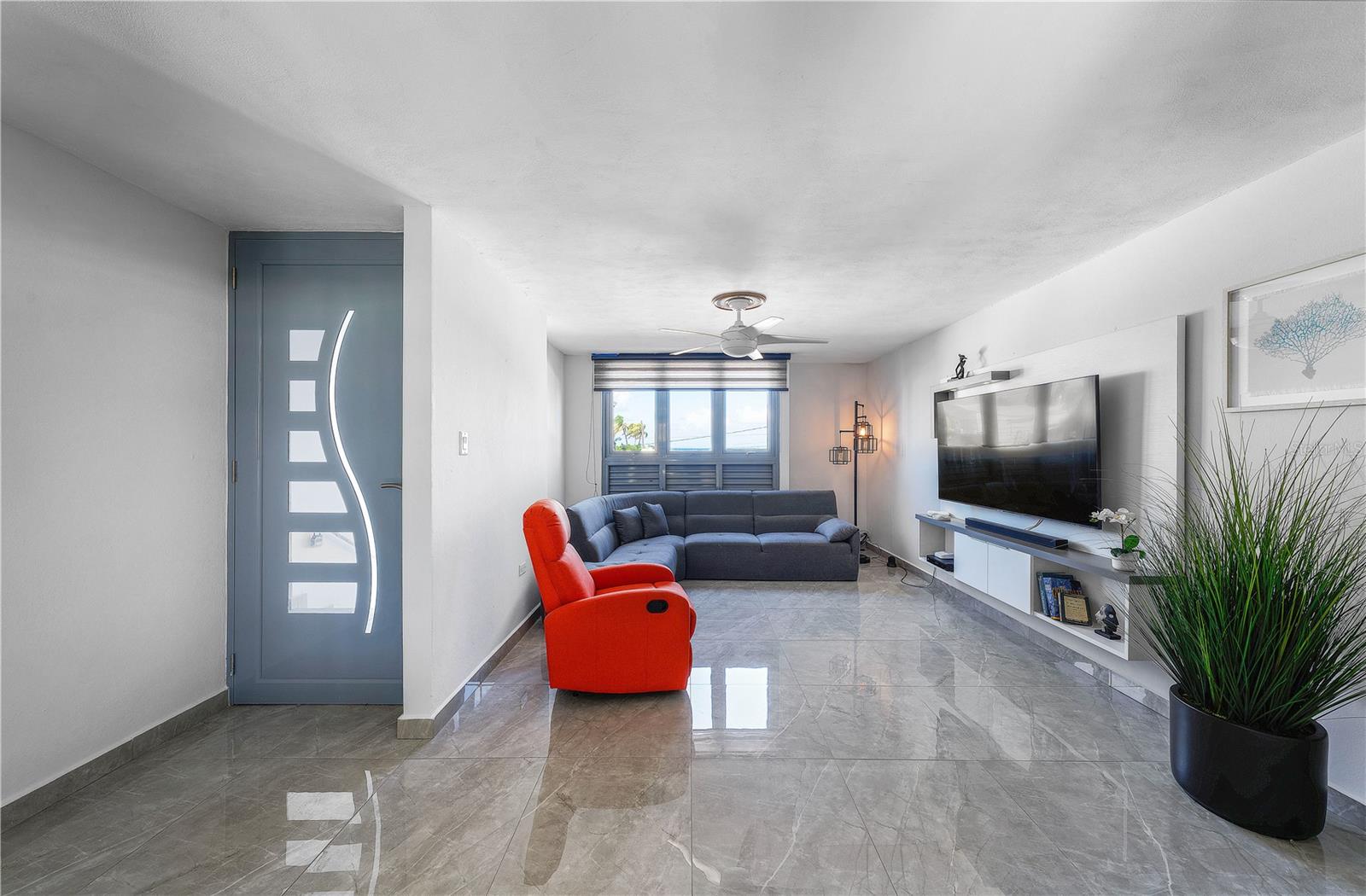 27 FORTE ST #4