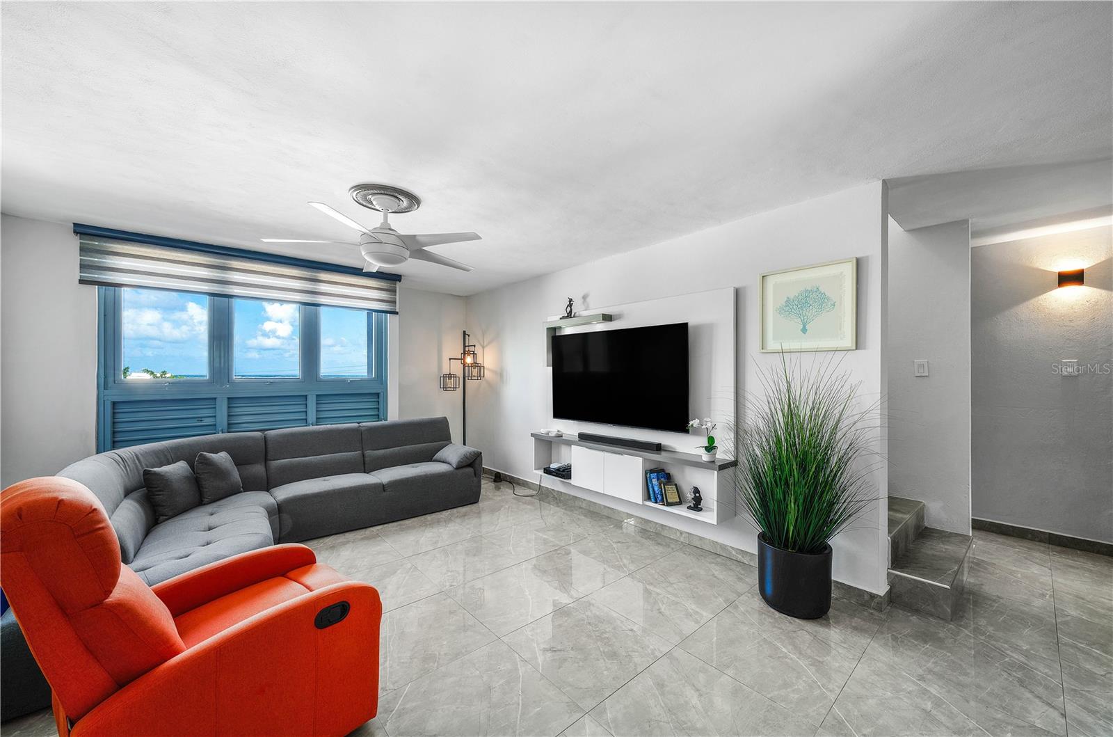 27 FORTE ST #4