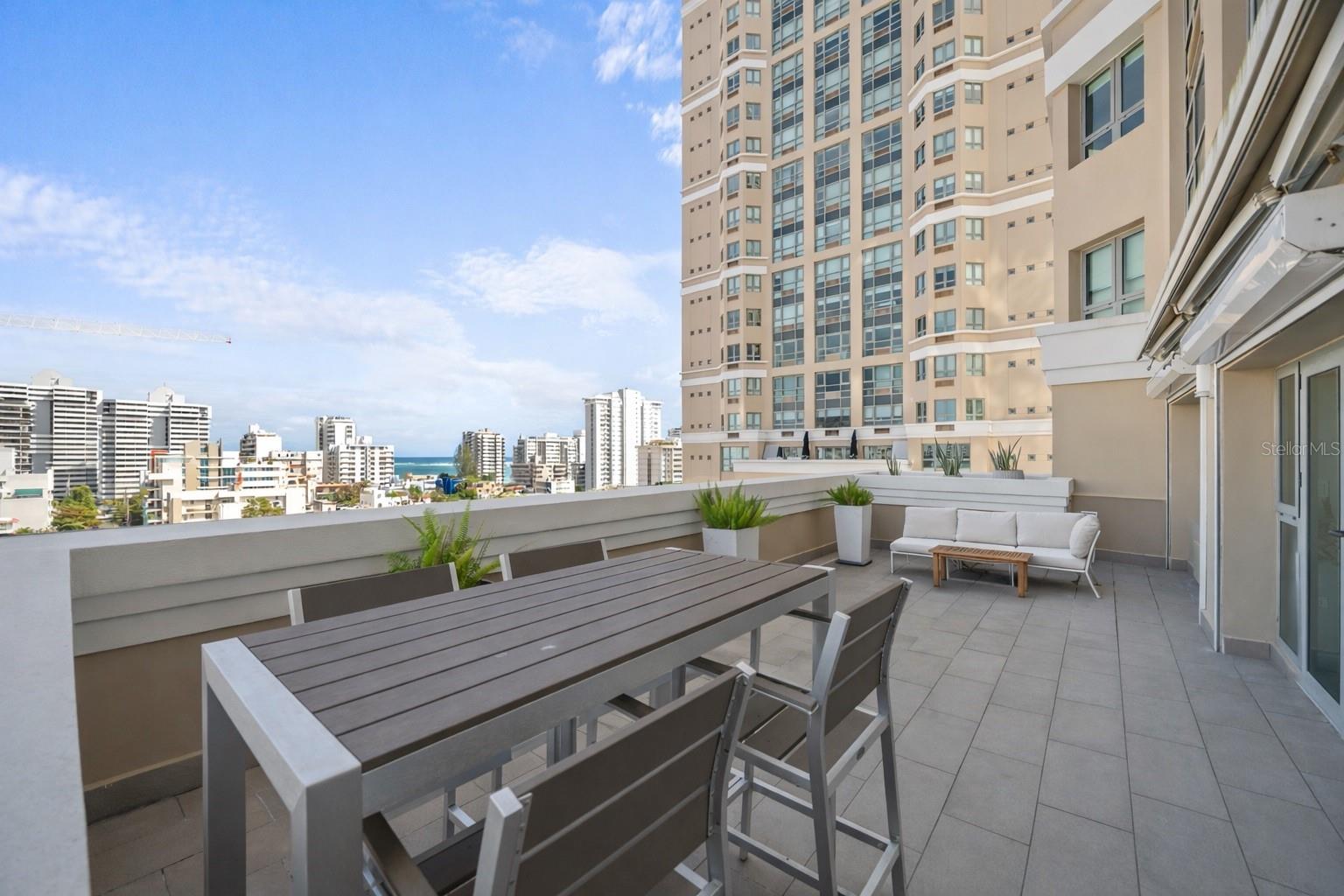 103-105 DE DIEGO AVE #702S