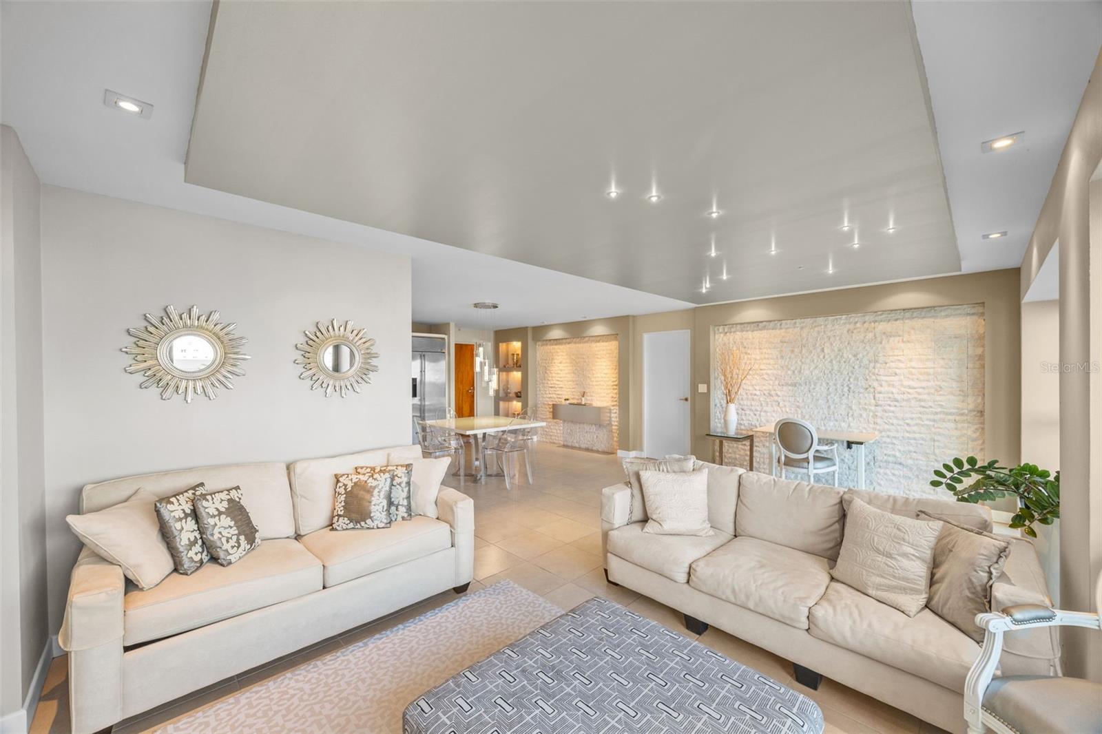 103-105 DE DIEGO AVE #702S