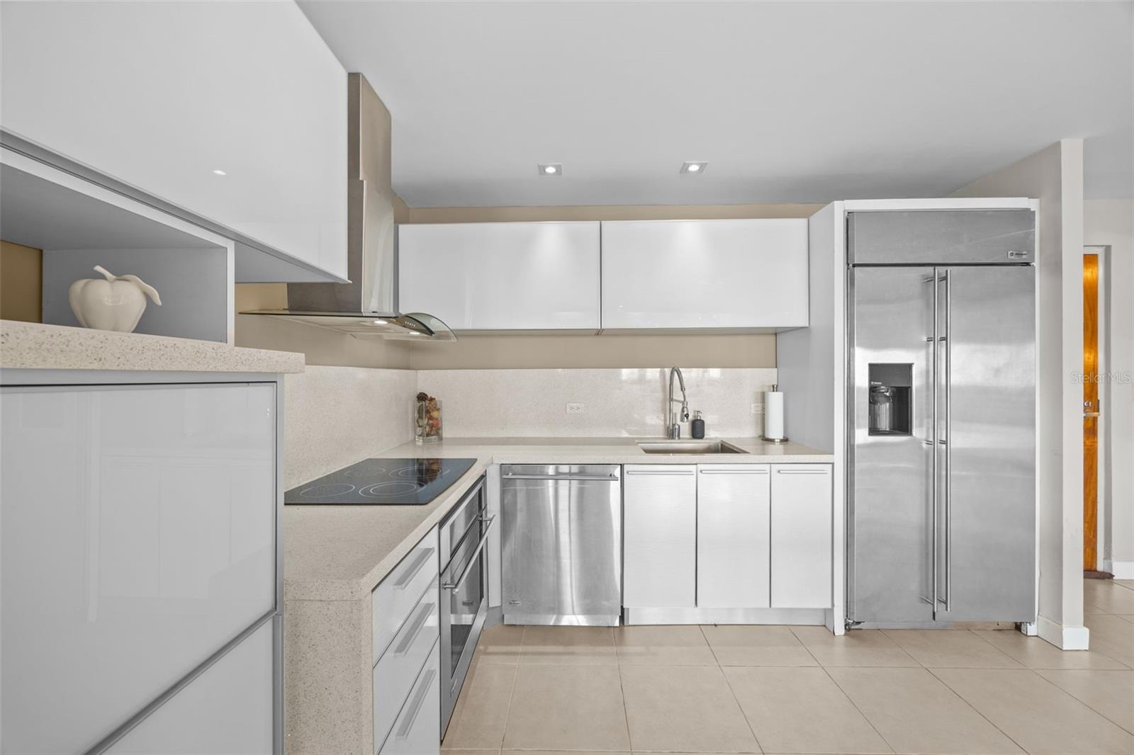 103-105 DE DIEGO AVE #702S