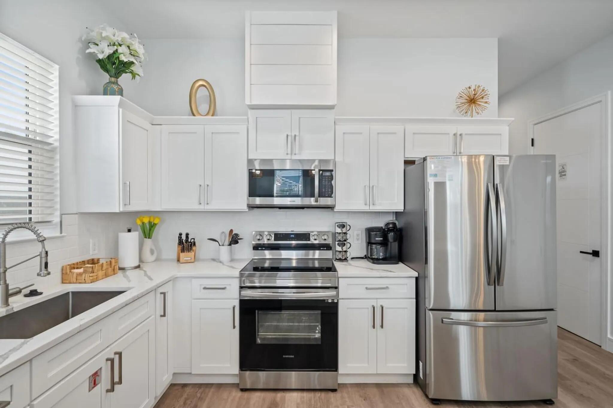 108 San Vincente Street