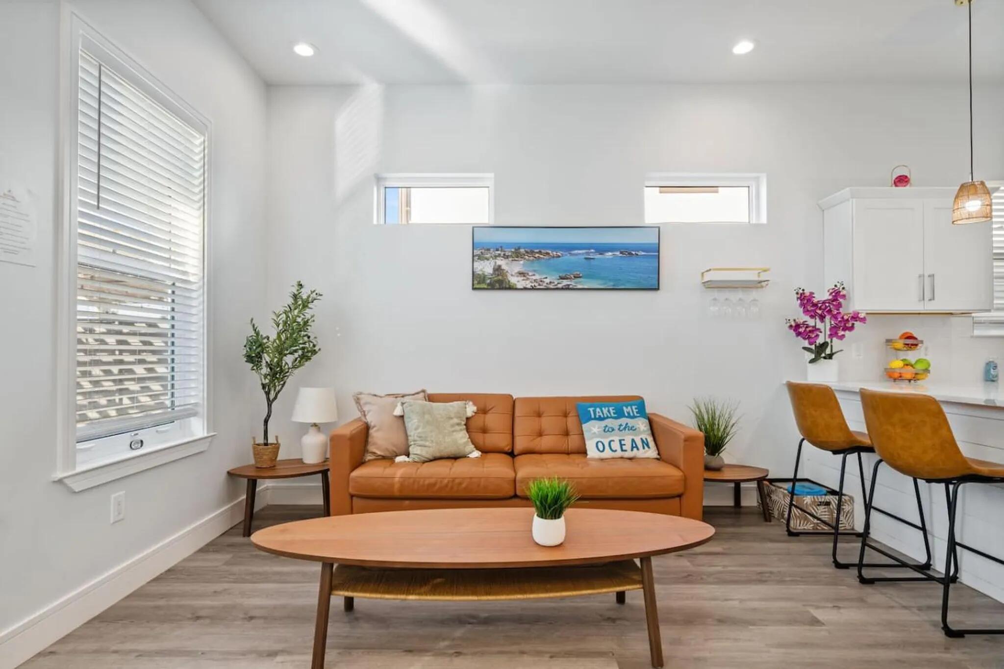 108 San Vincente Street
