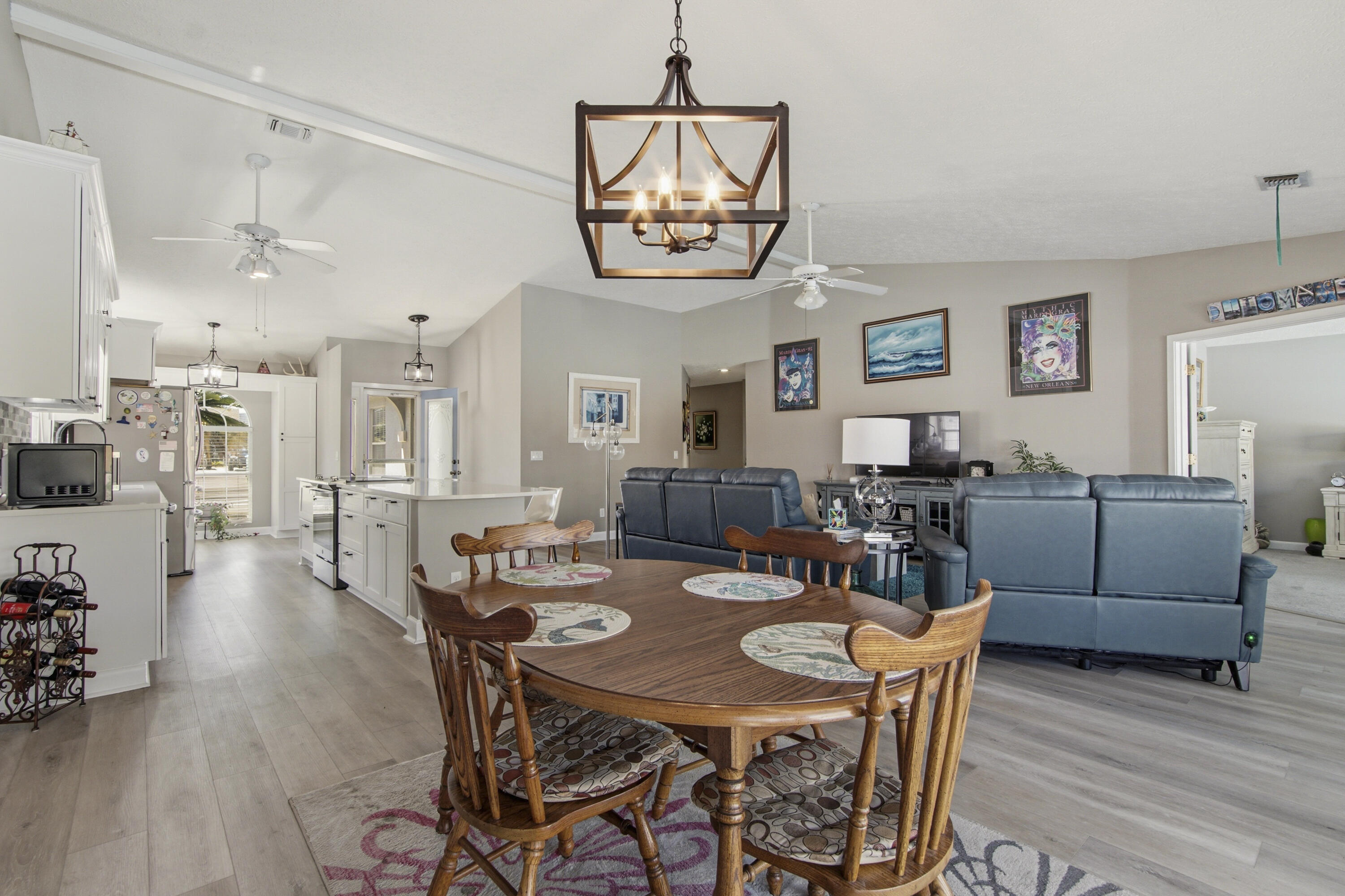 254 S Glades Trail