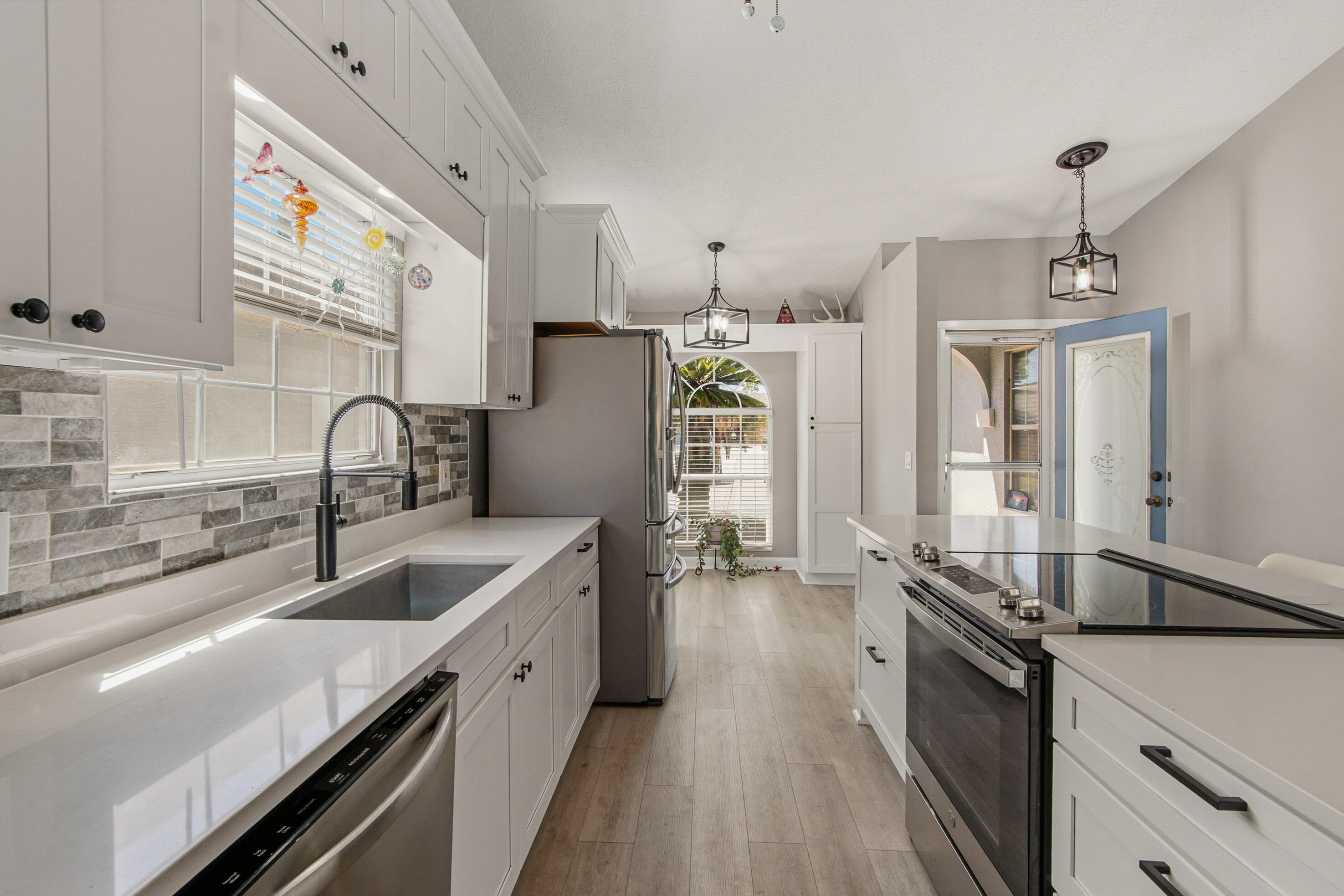254 S Glades Trail