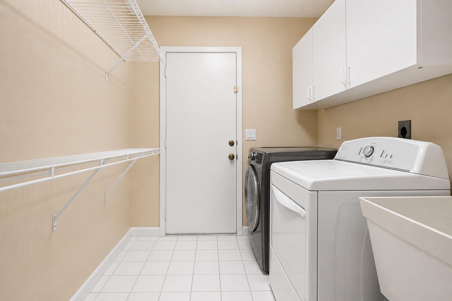 254 S Glades Trail
