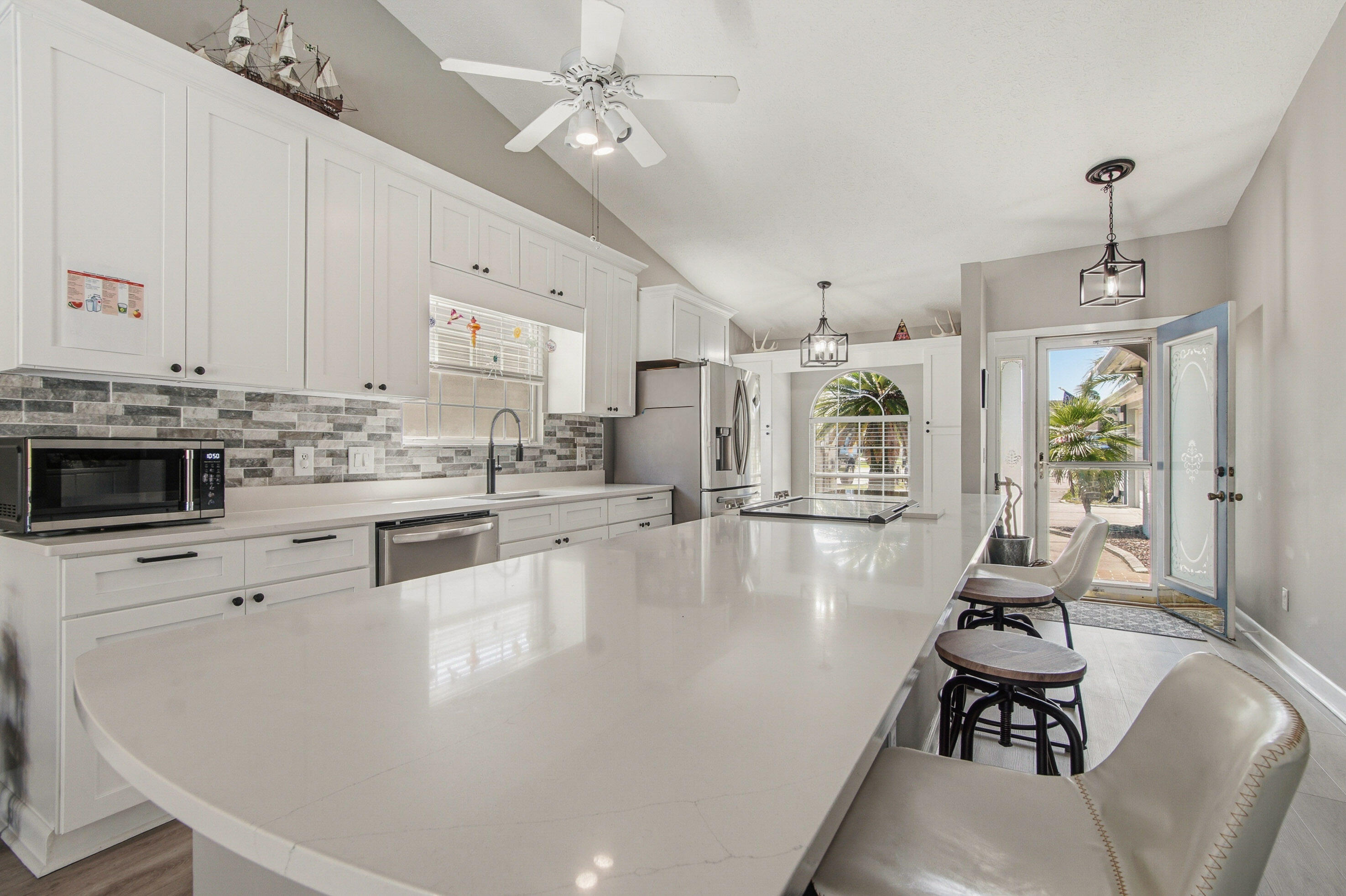 254 S Glades Trail