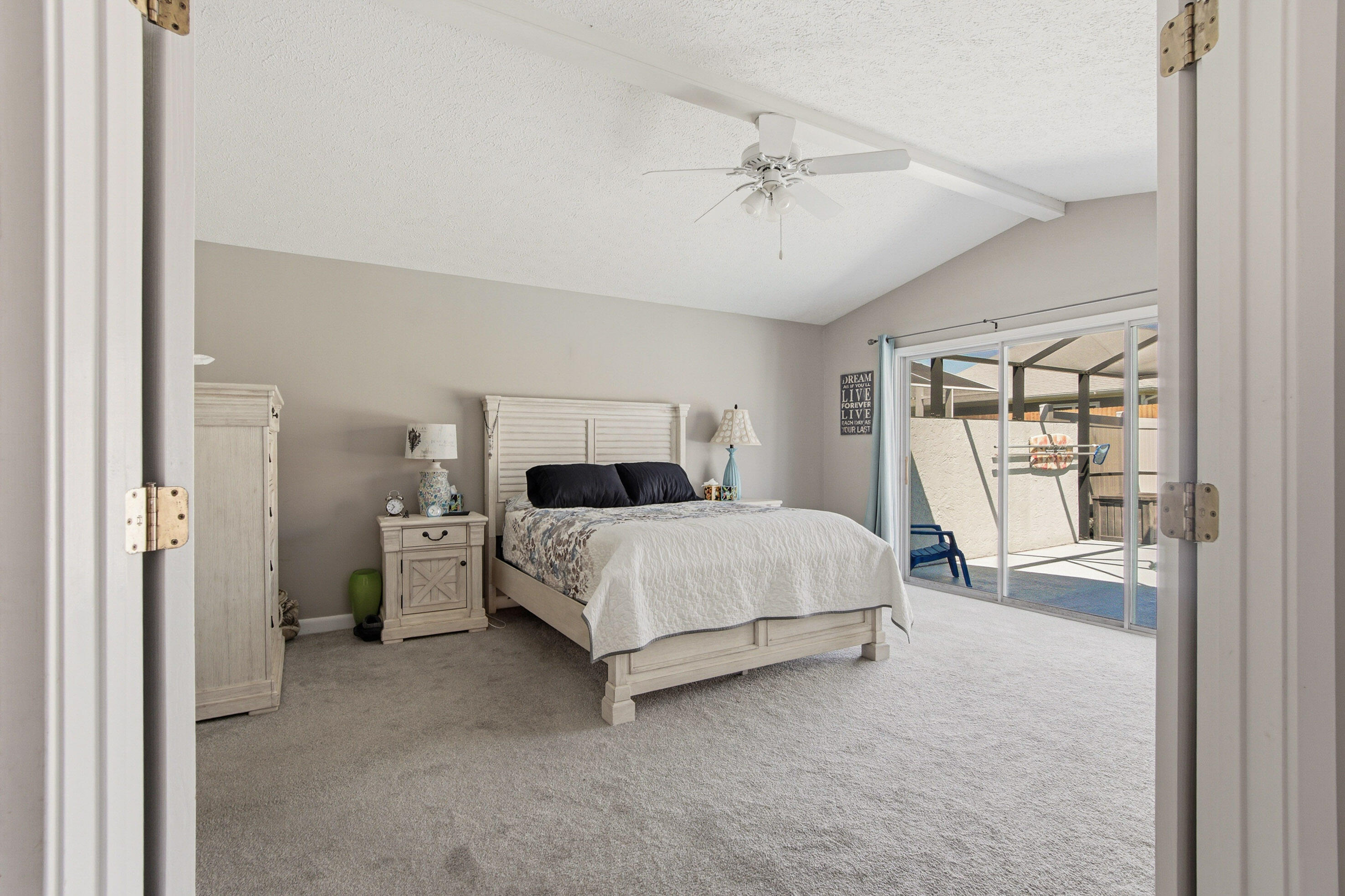 254 S Glades Trail