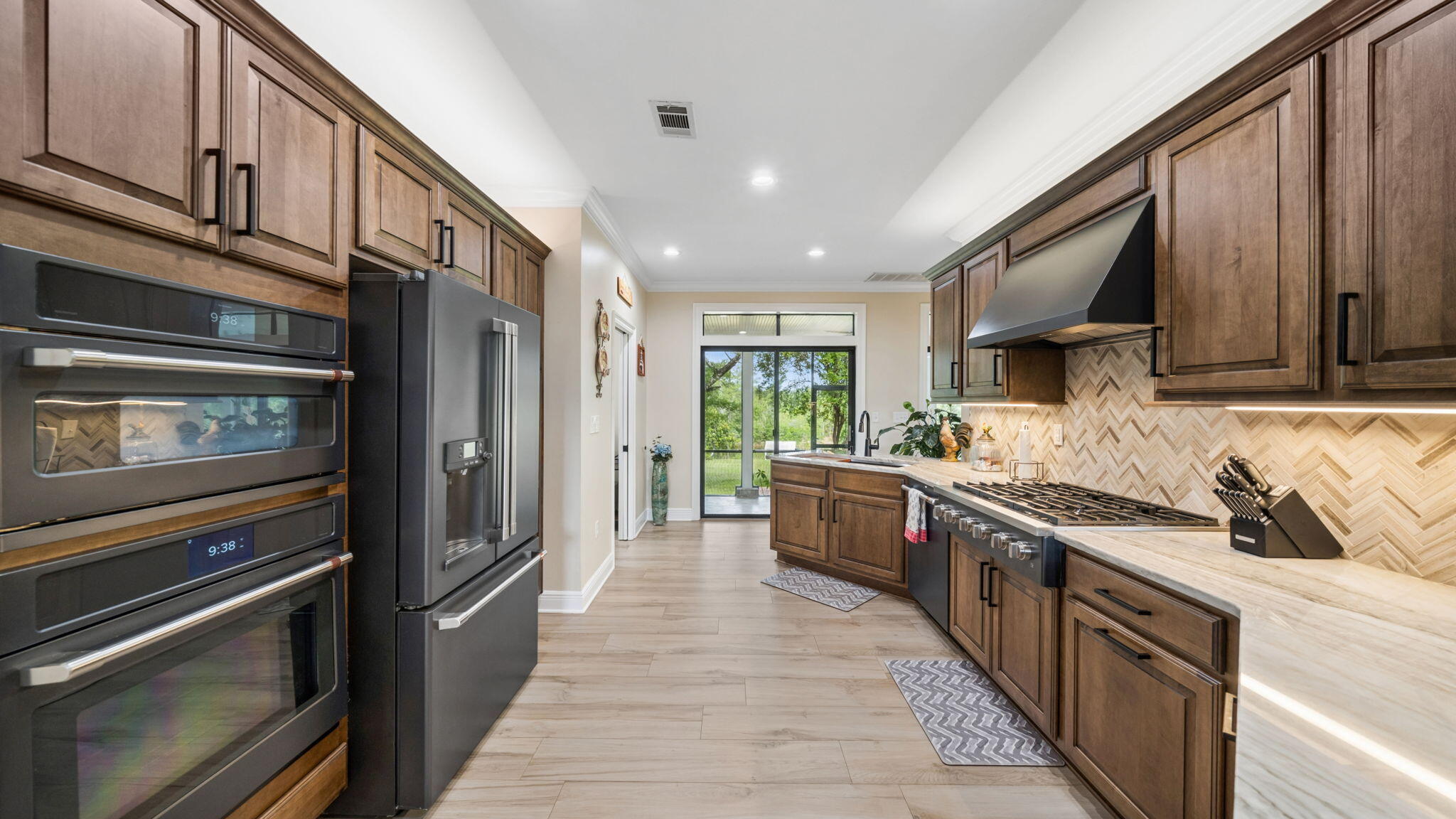 175 W T Hulion Road