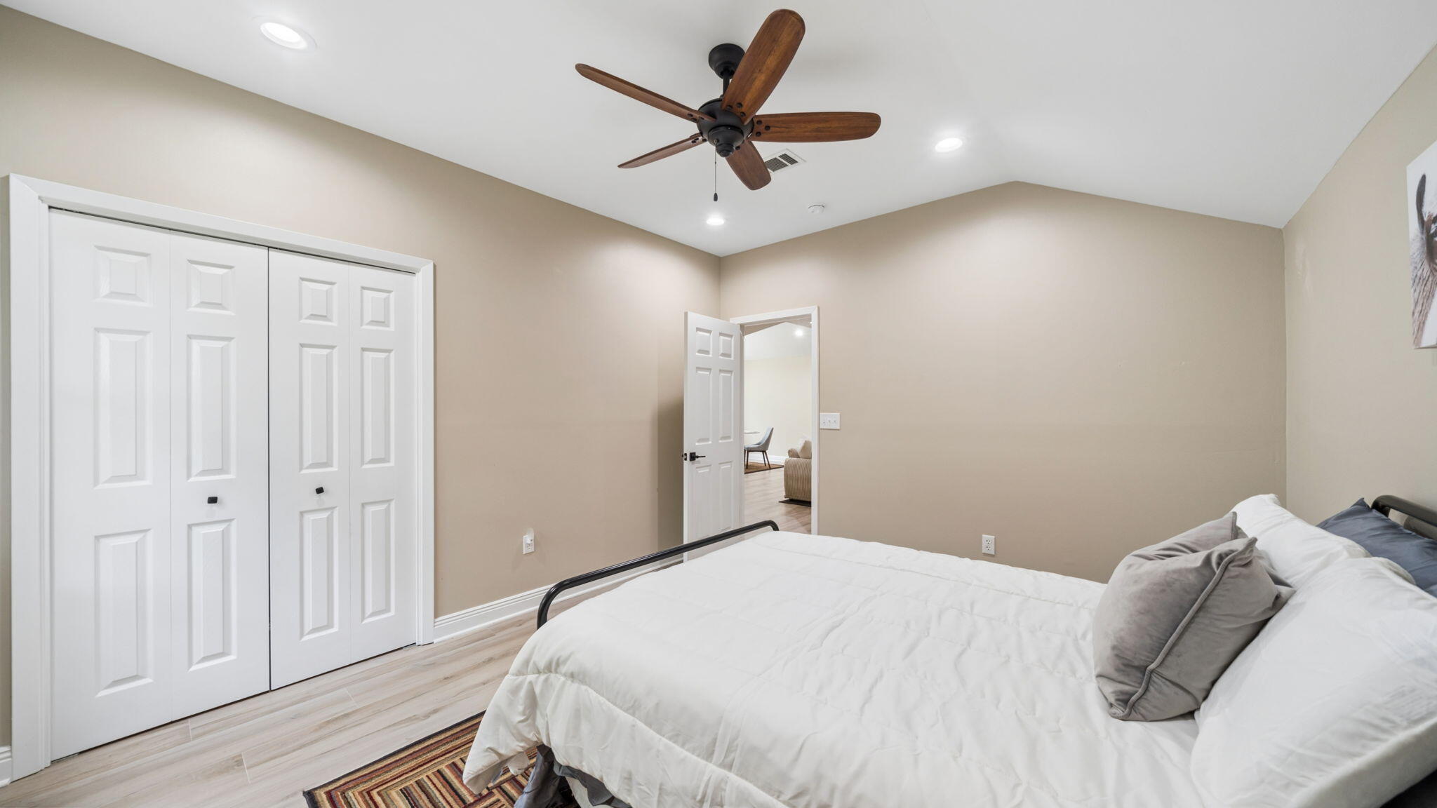 175 W T Hulion Road