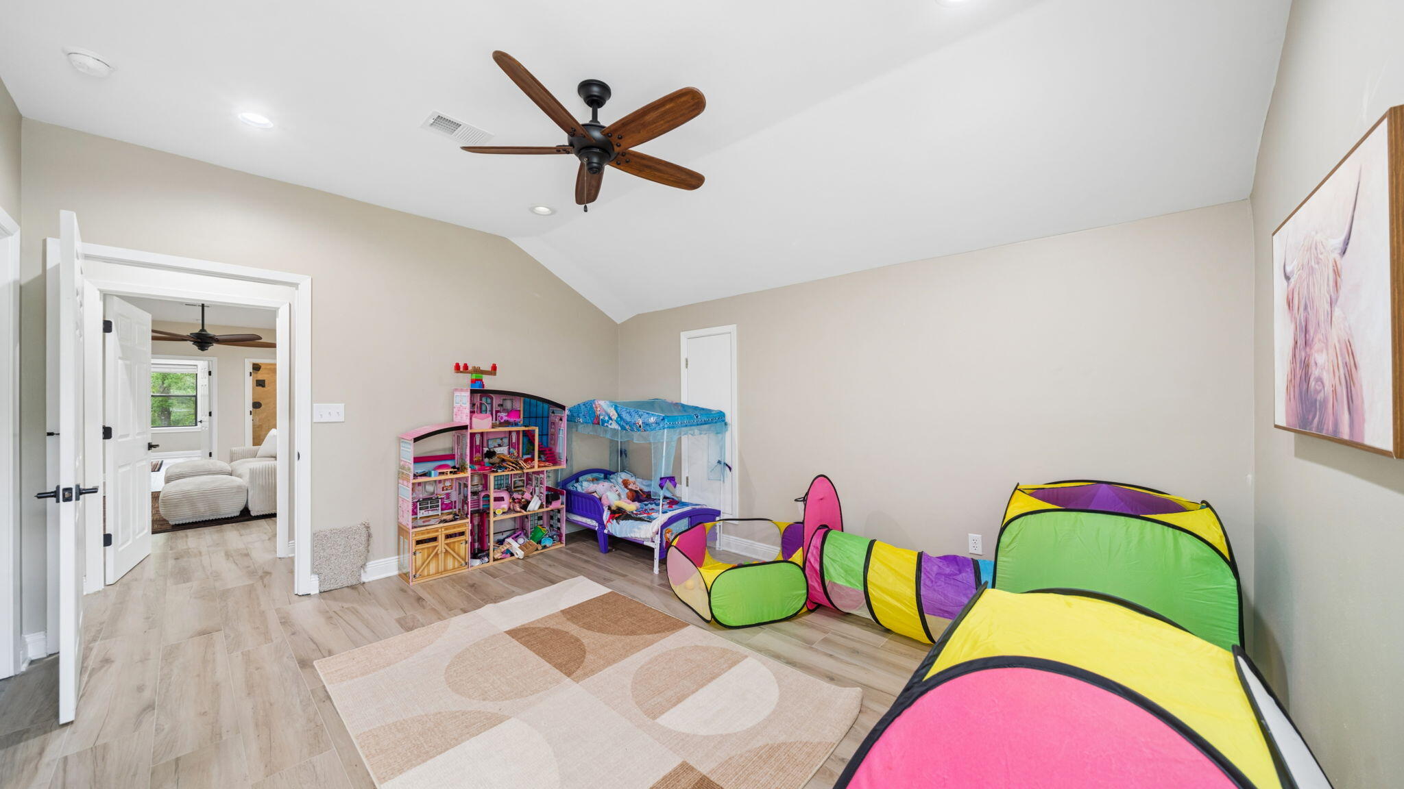 175 W T Hulion Road