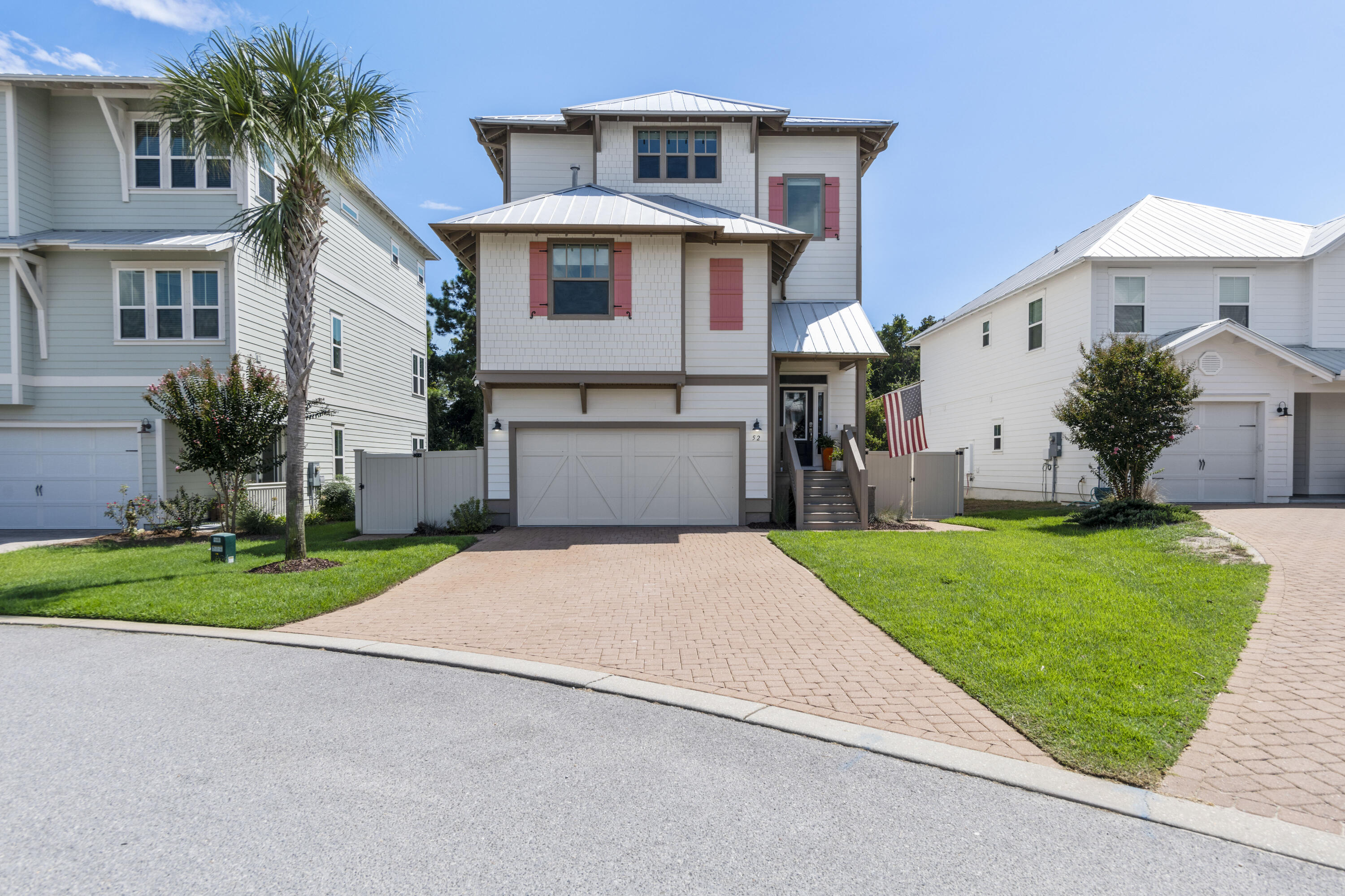 52 S Grande Pointe Drive