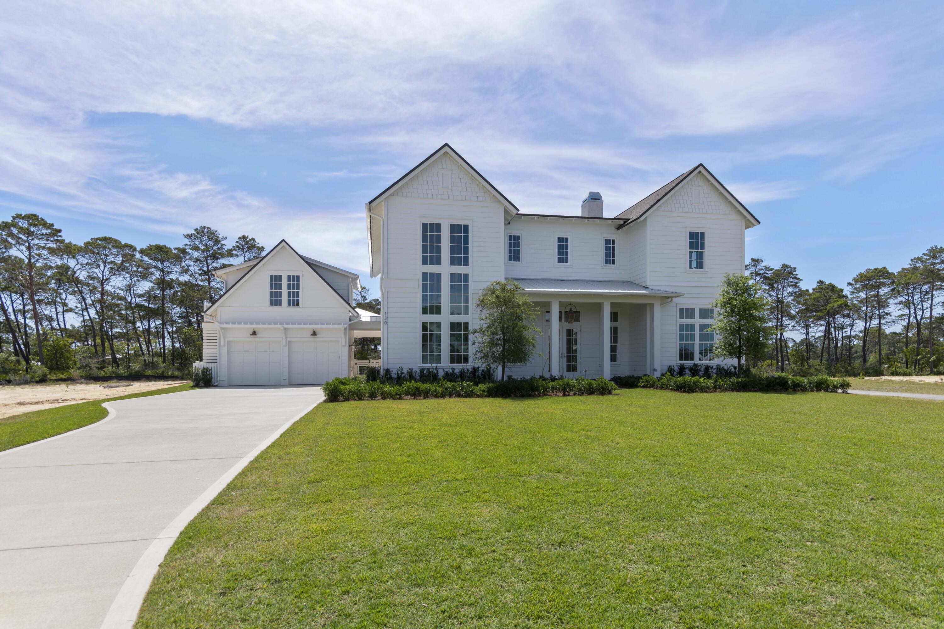 130 E Elliot Way