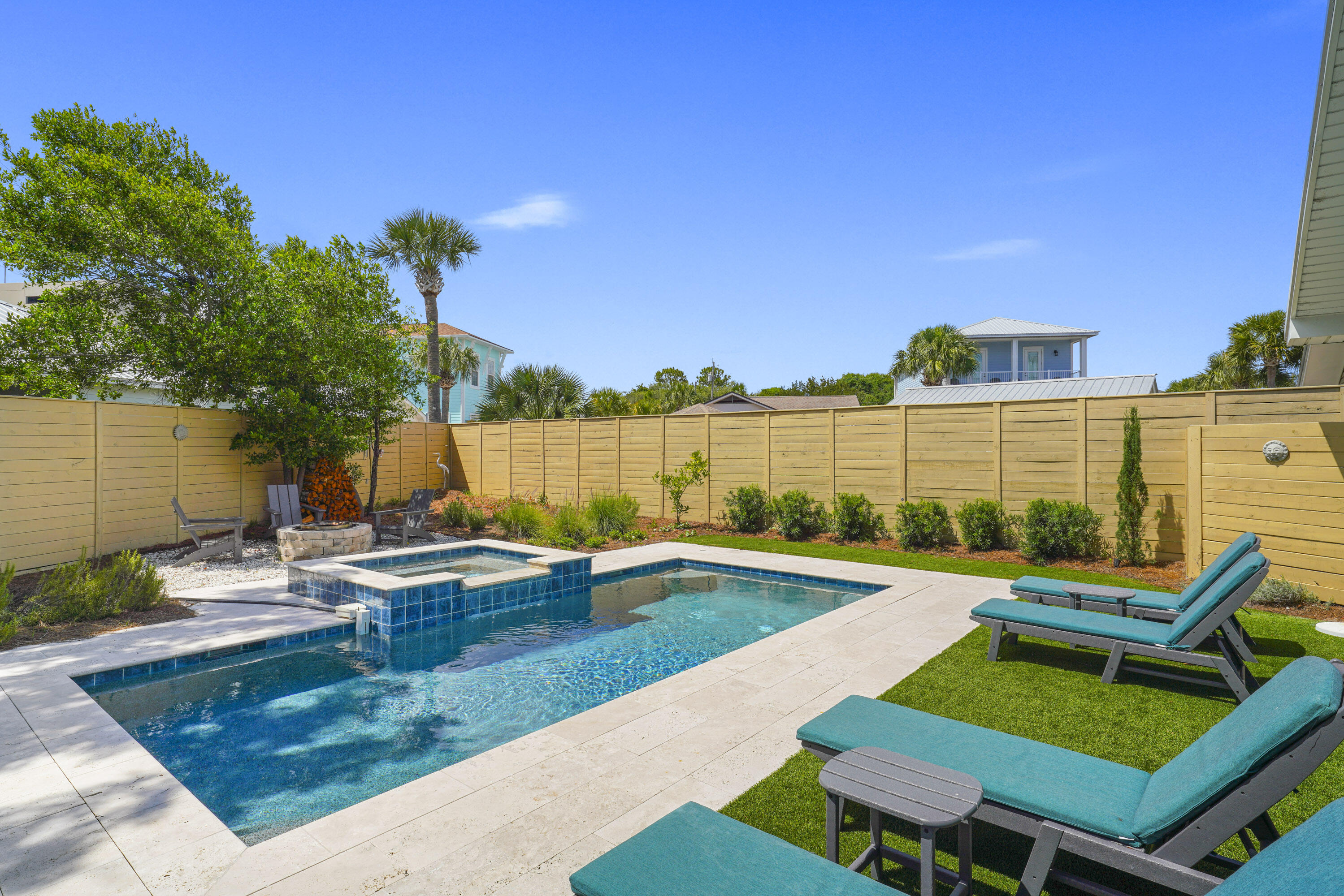 617 W Gulf Boulevard