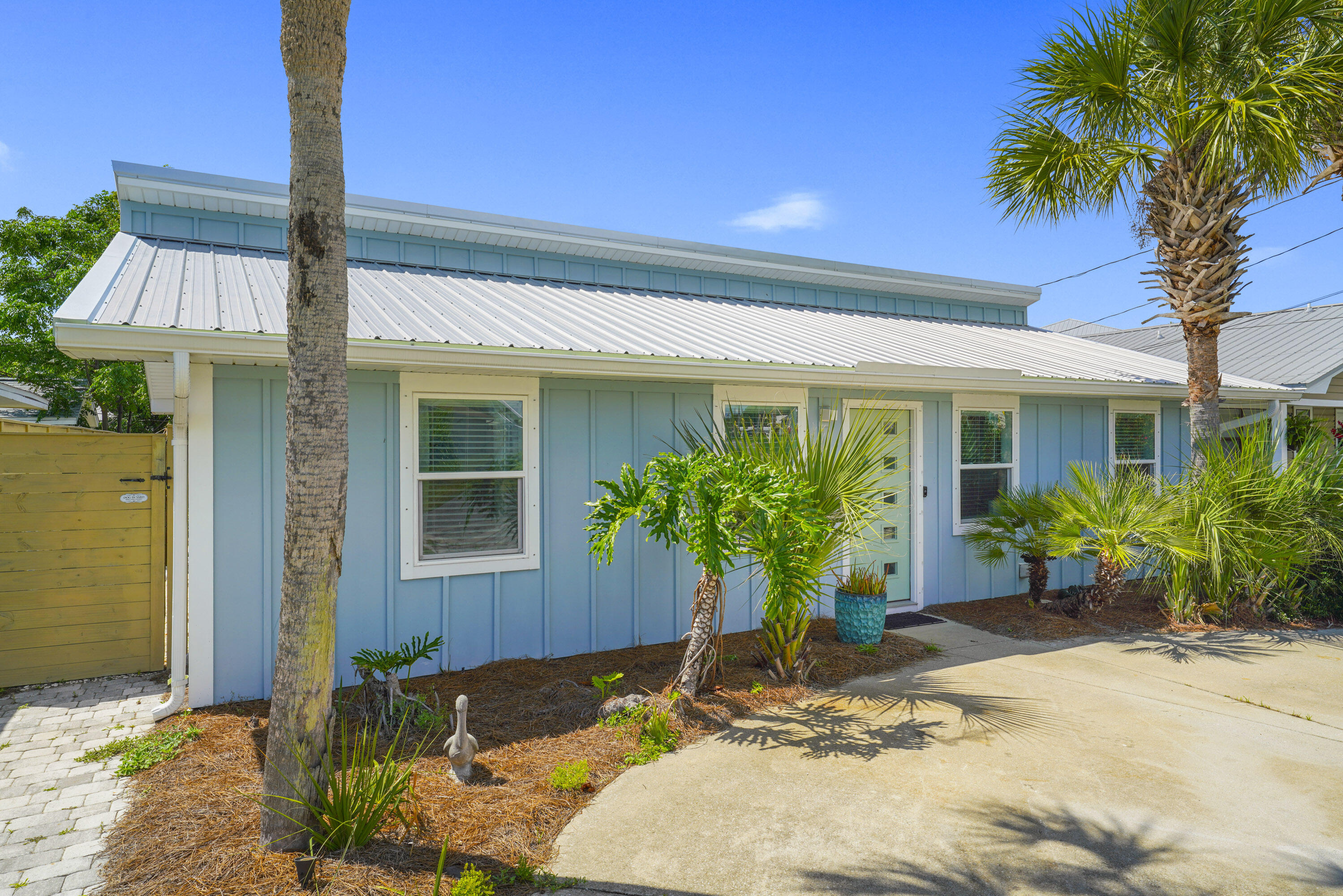 617 W Gulf Boulevard