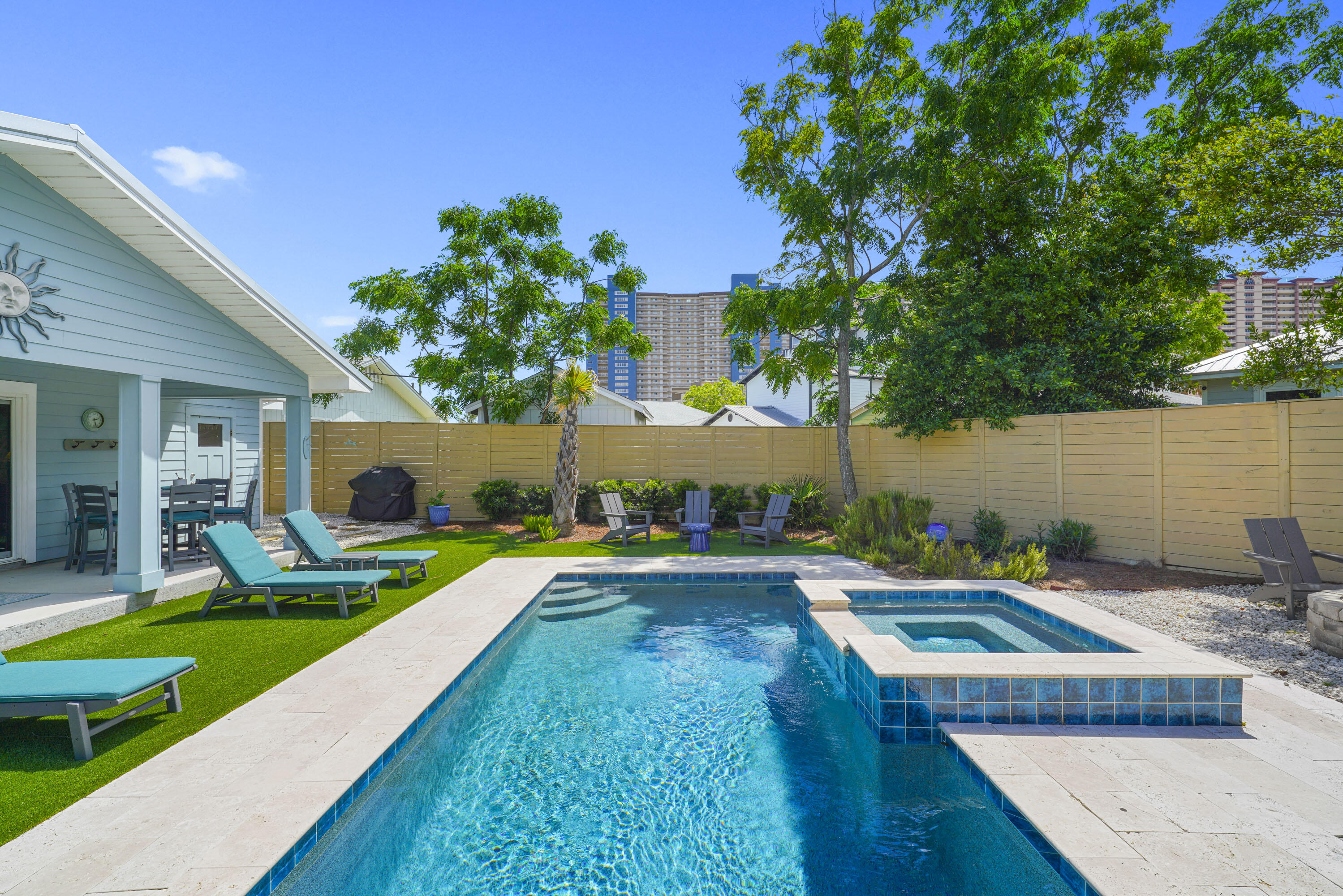 617 W Gulf Boulevard
