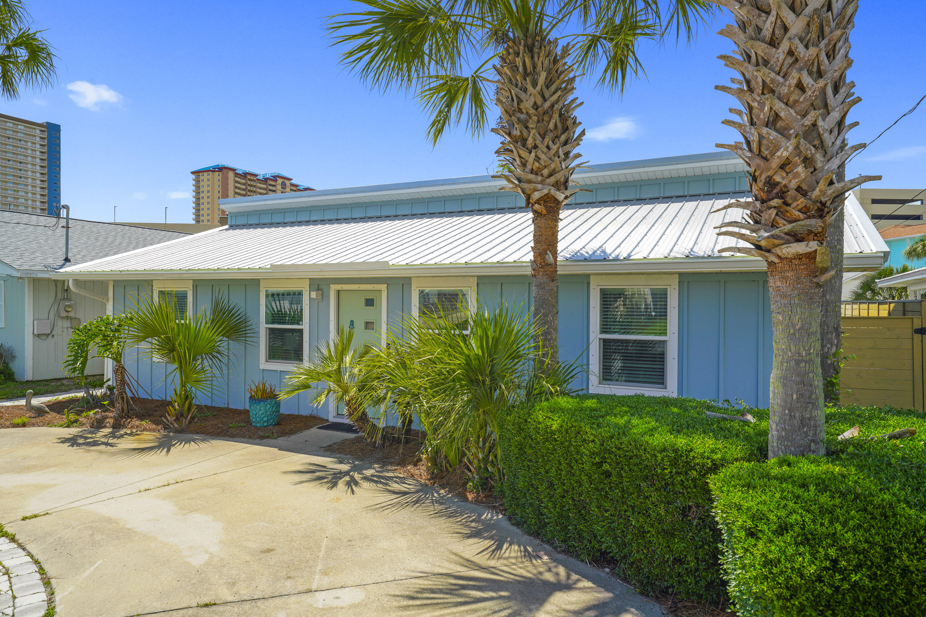 617 W Gulf Boulevard
