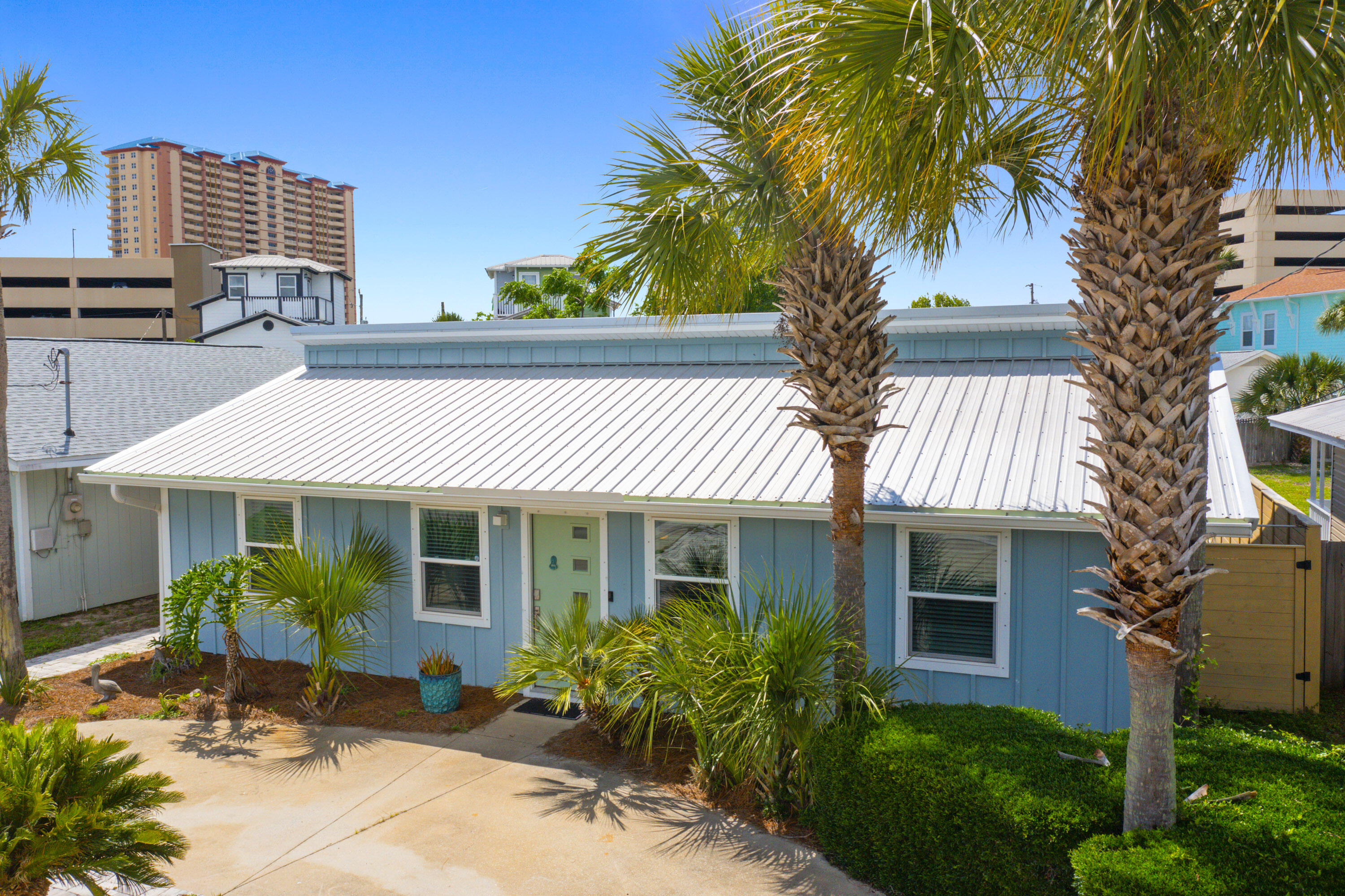 617 W Gulf Boulevard