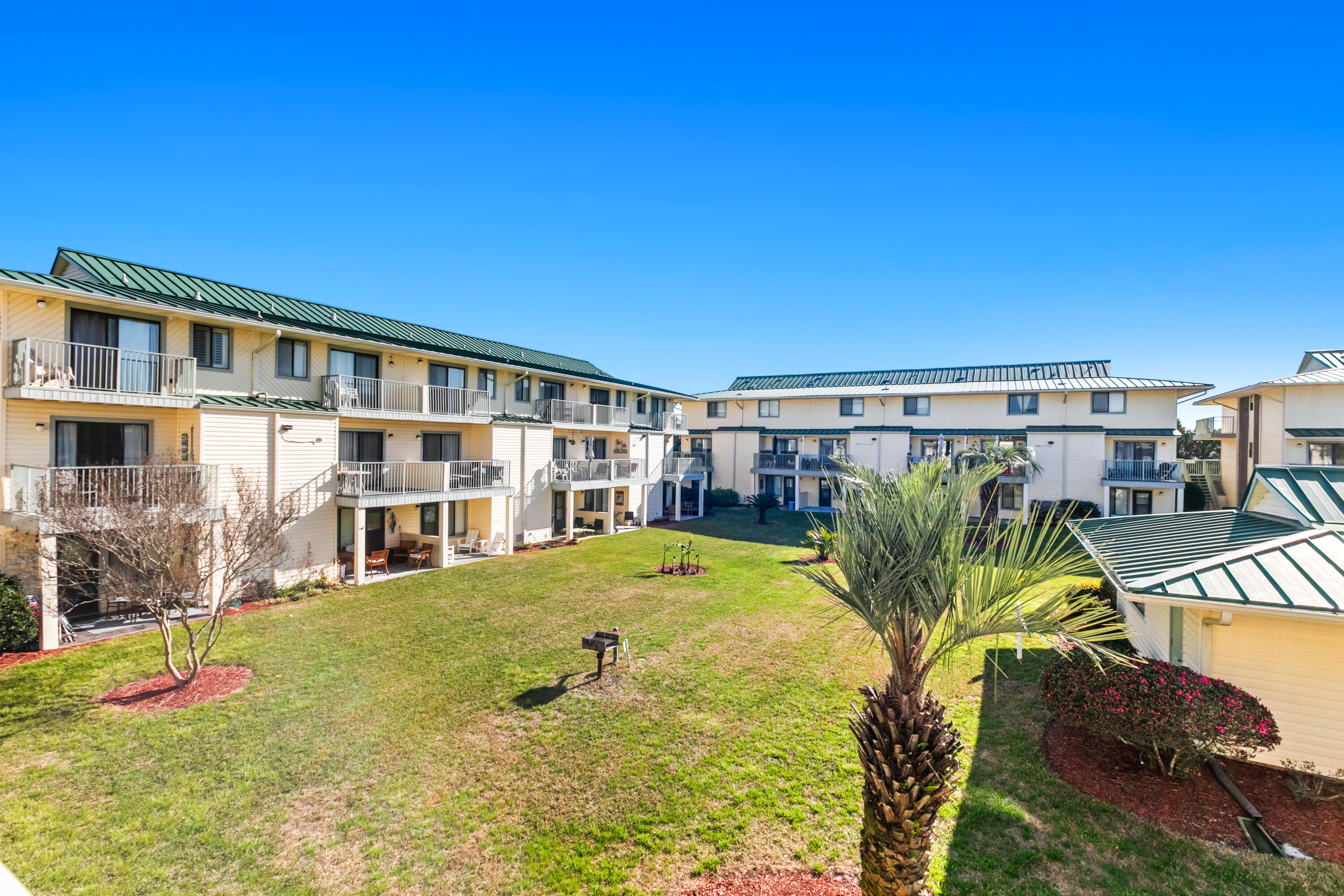 60 Sandprints Drive UNIT B-4 Unit: UNIT  B-4
