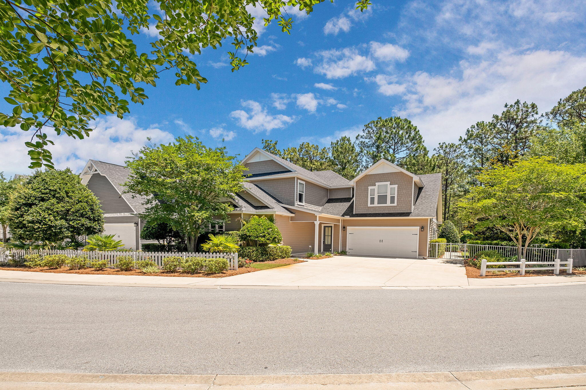 104 Blakely Drew Boulevard
