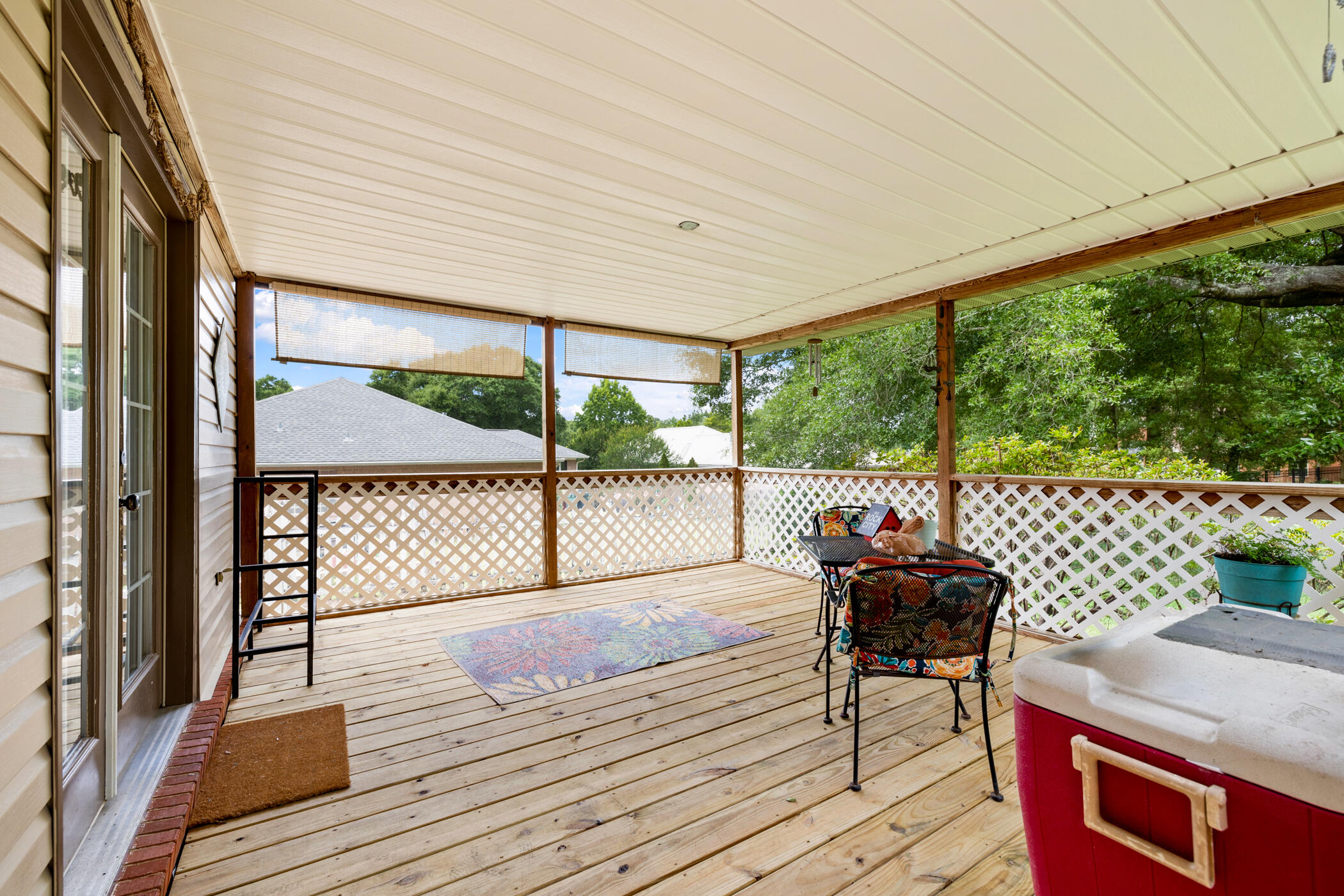 610 W Lynn Brook