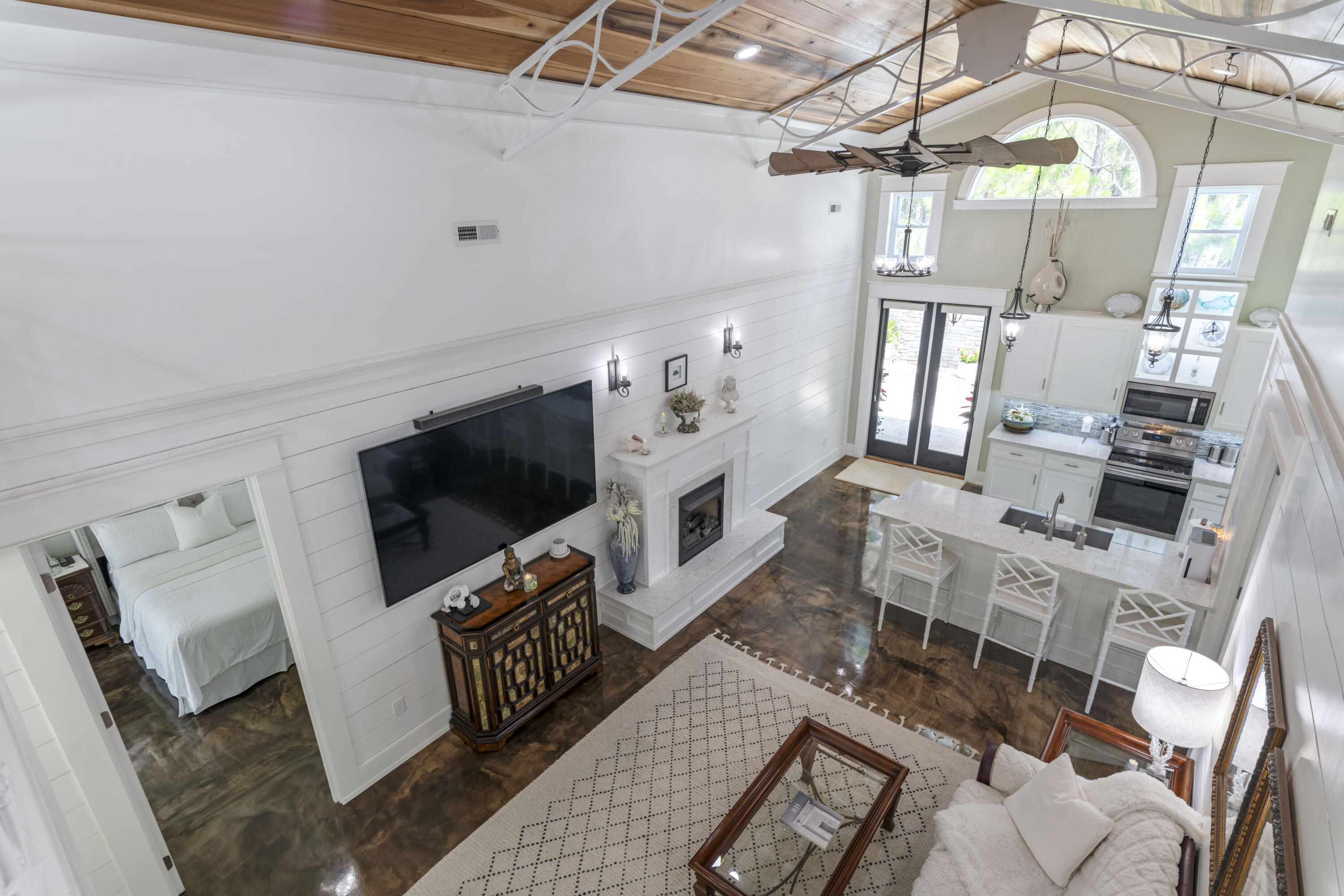 46 Greenleaf Drive