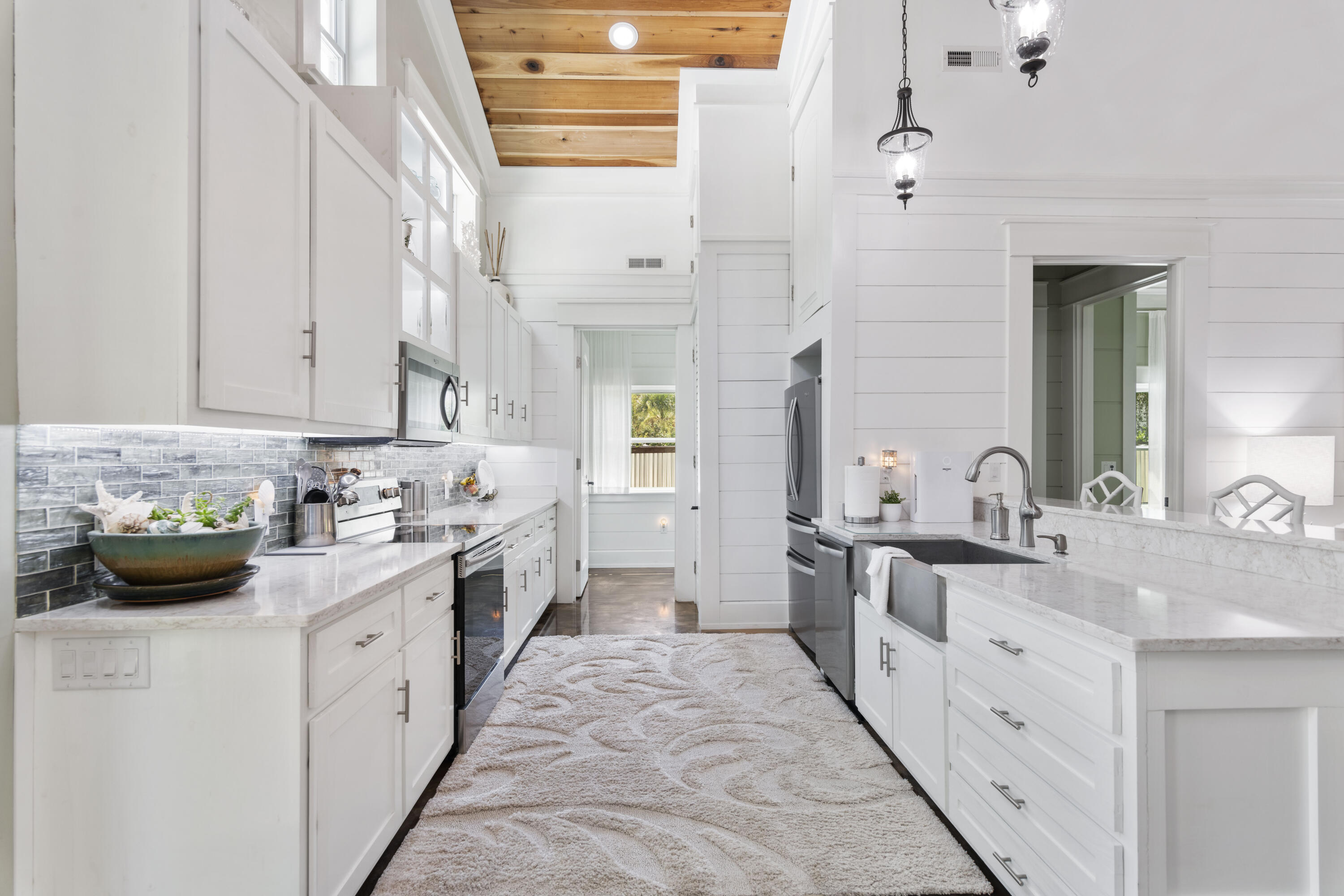 46 Greenleaf Drive