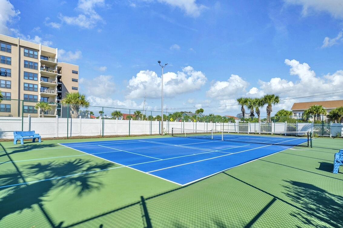 676 Santa Rosa Boulevard 6E