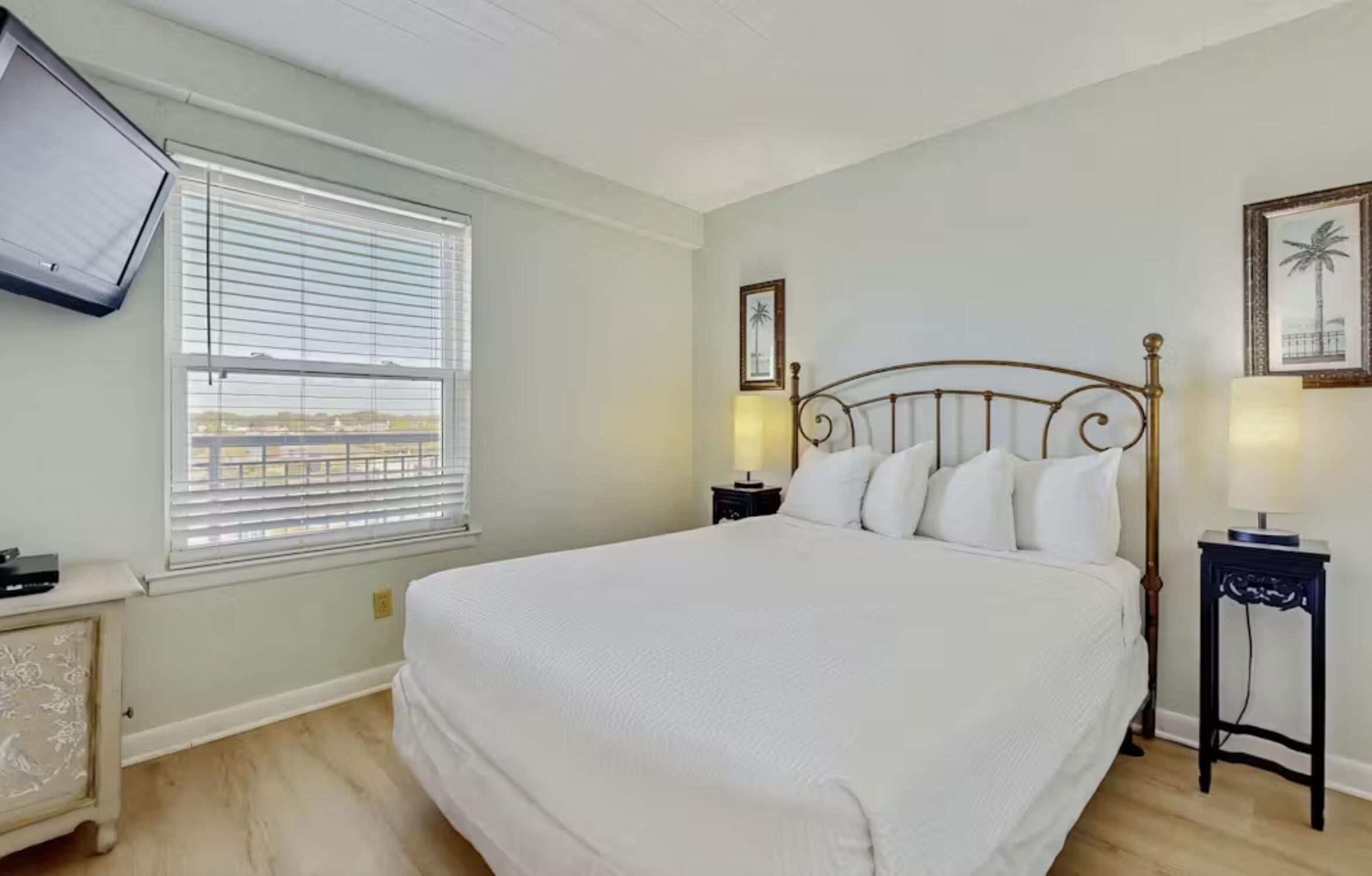 676 Santa Rosa Boulevard 6E