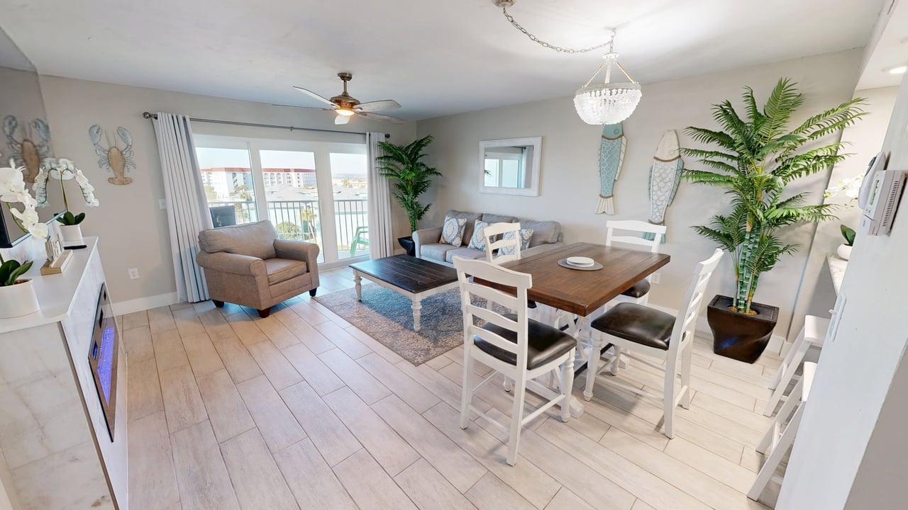 895 Santa Rosa Boulevard 614