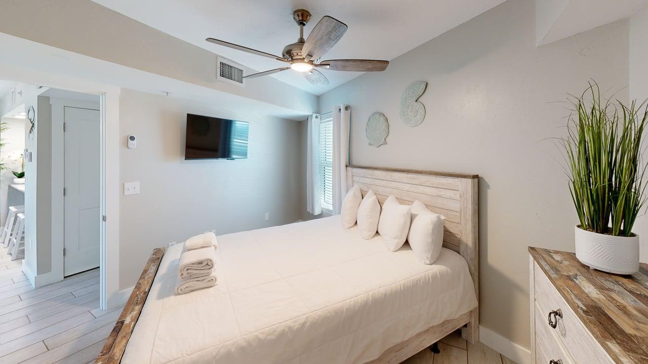 895 Santa Rosa Boulevard 614