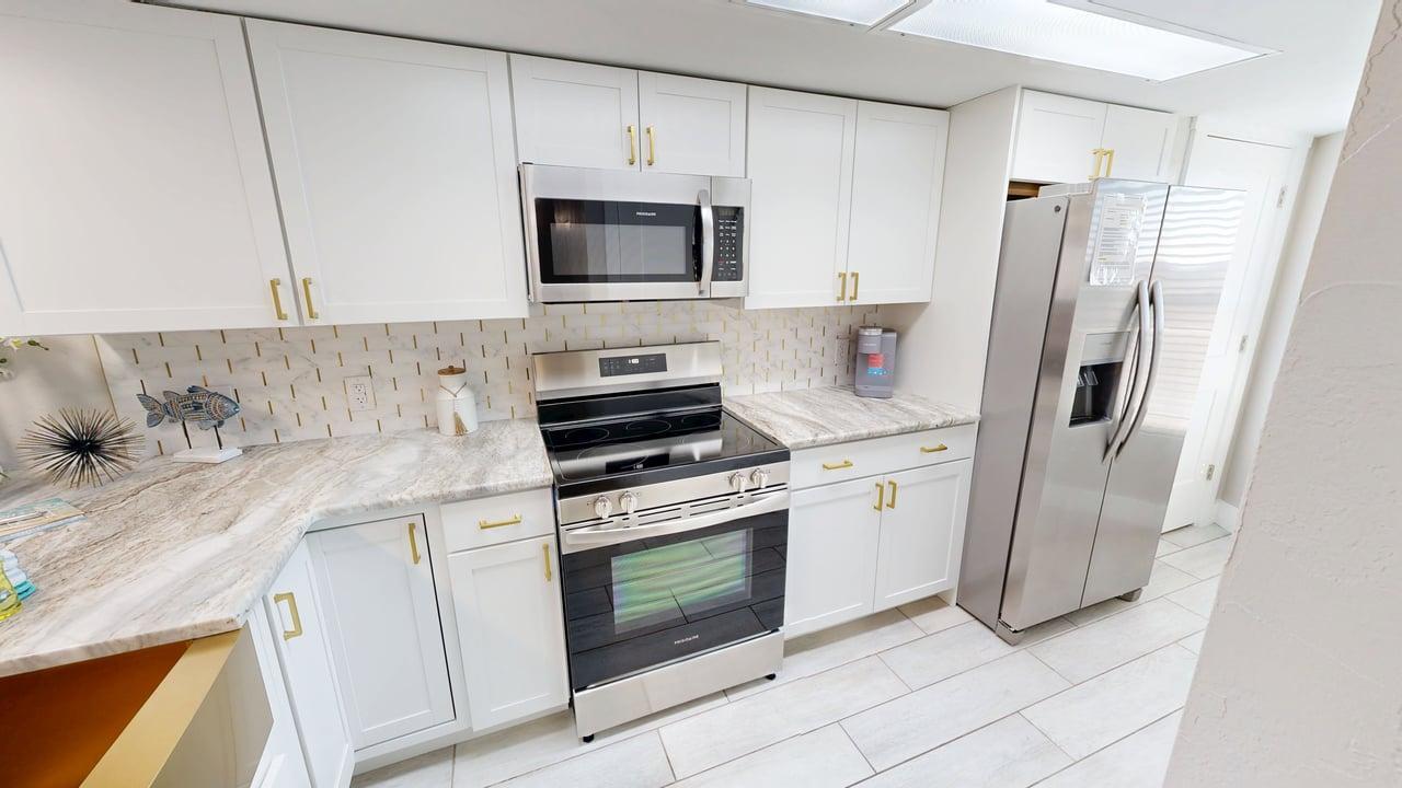 895 Santa Rosa Boulevard 614