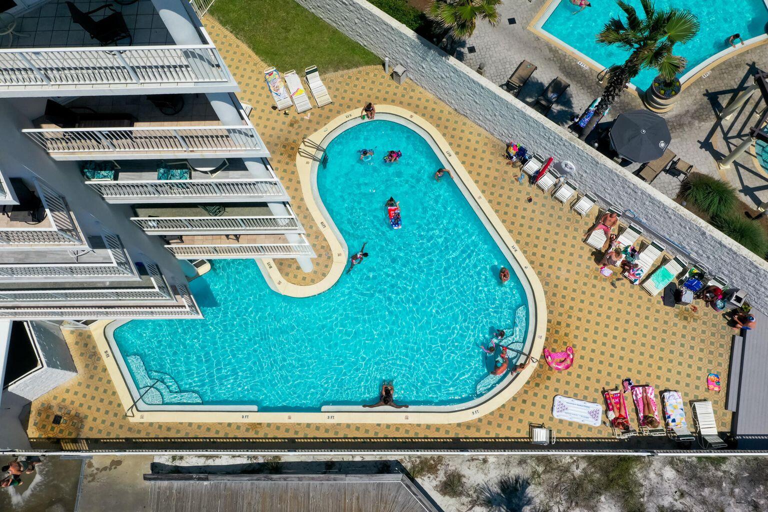 895 Santa Rosa Boulevard 614