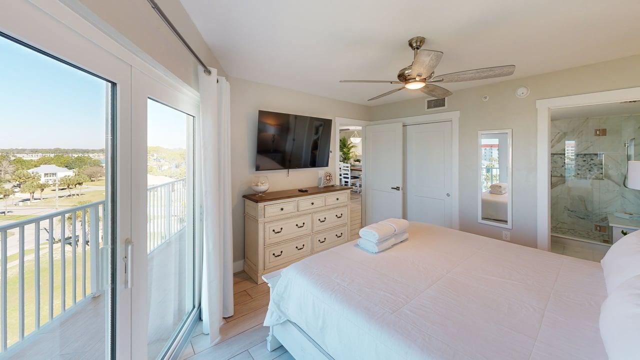 895 Santa Rosa Boulevard 614