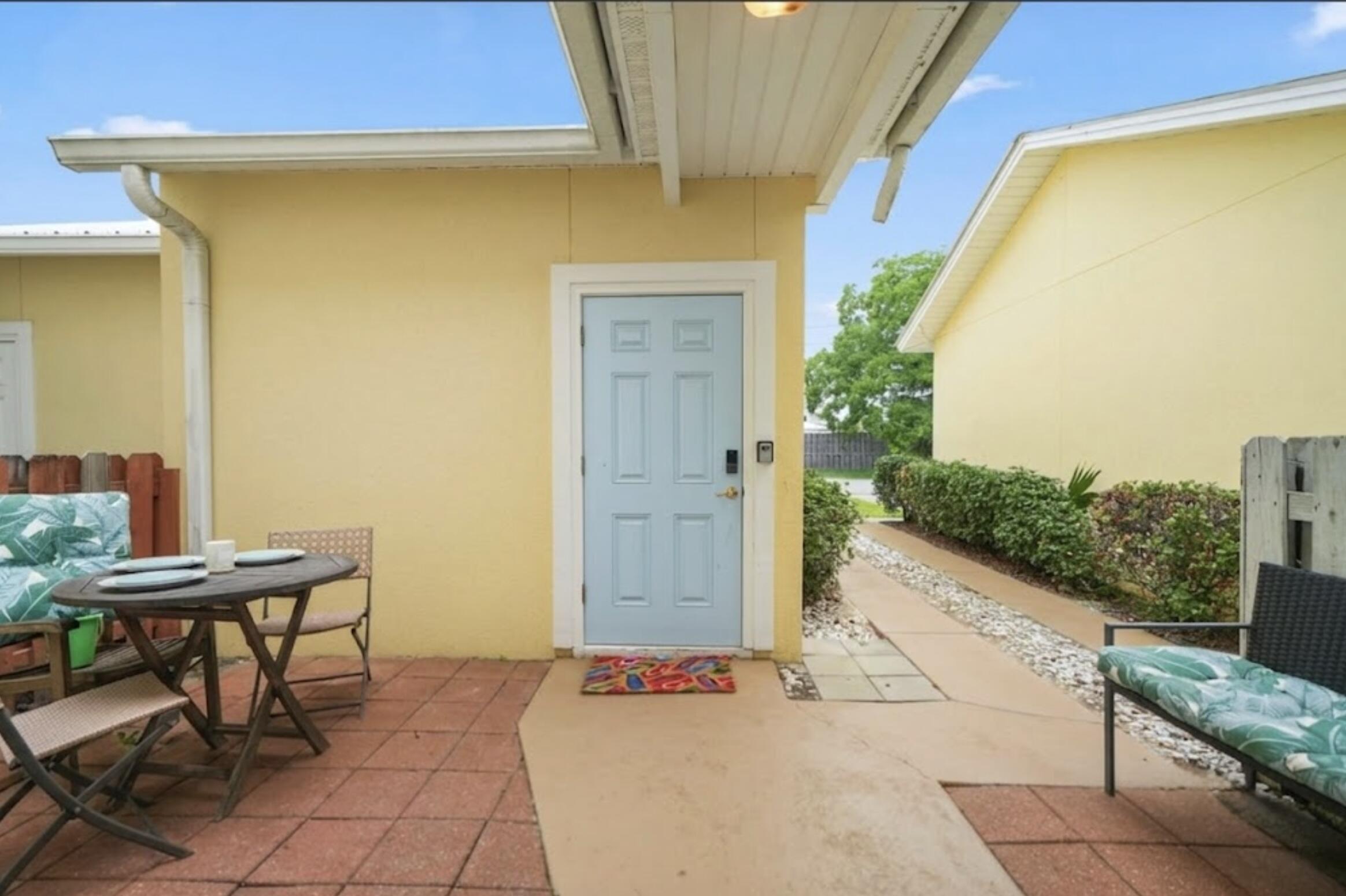 450 S Geronimo Street 102