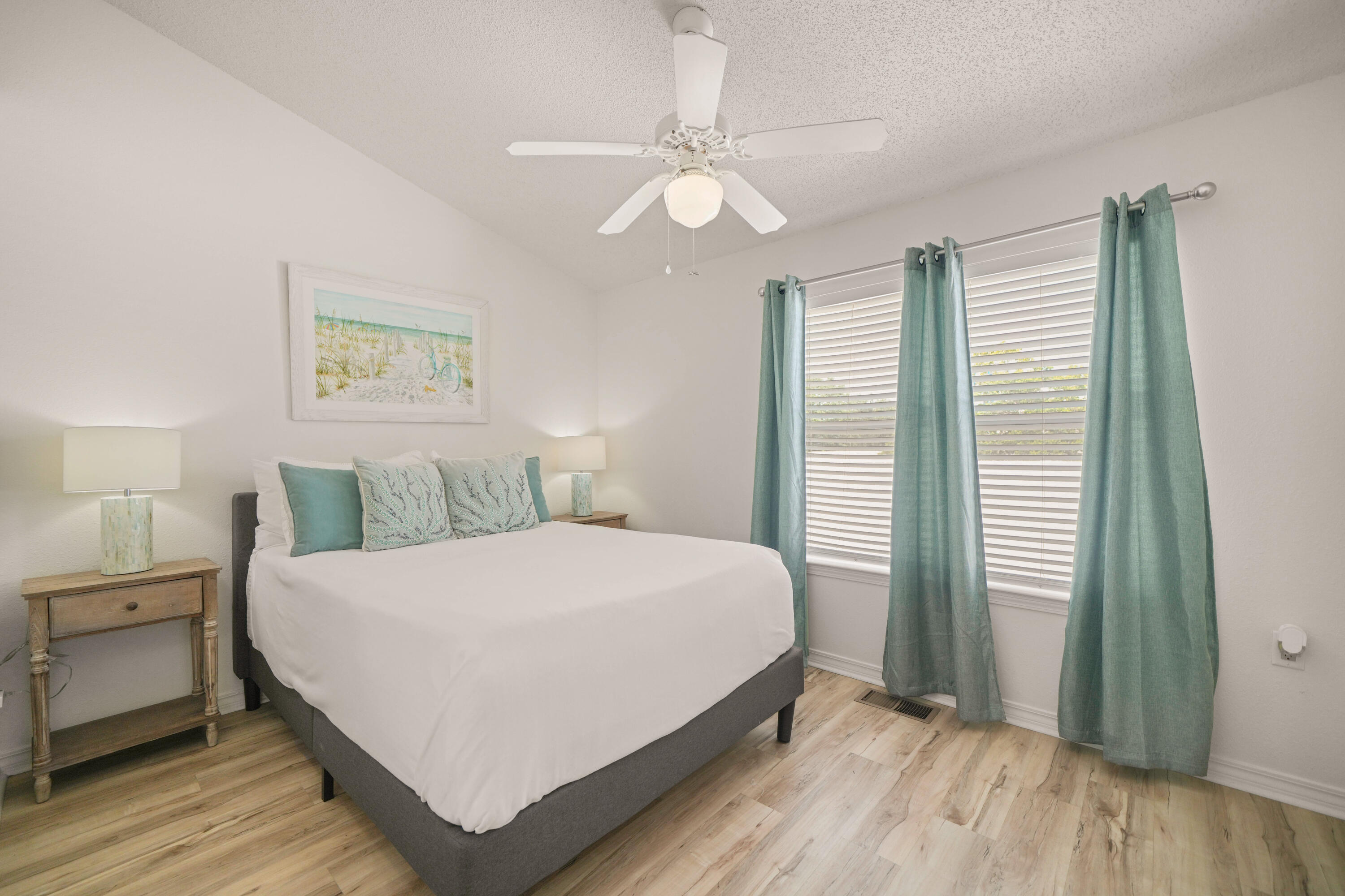 450 S Geronimo Street 102
