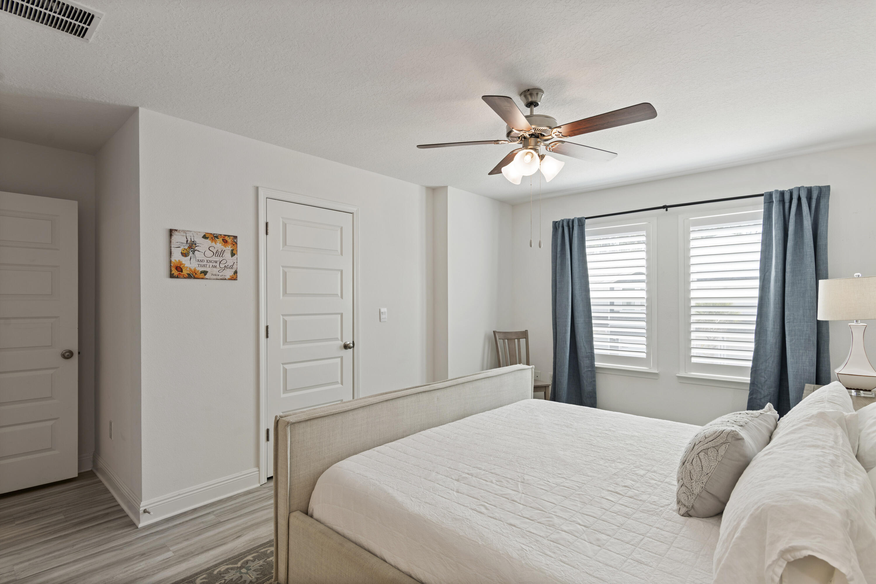 45 N Leviathan Court