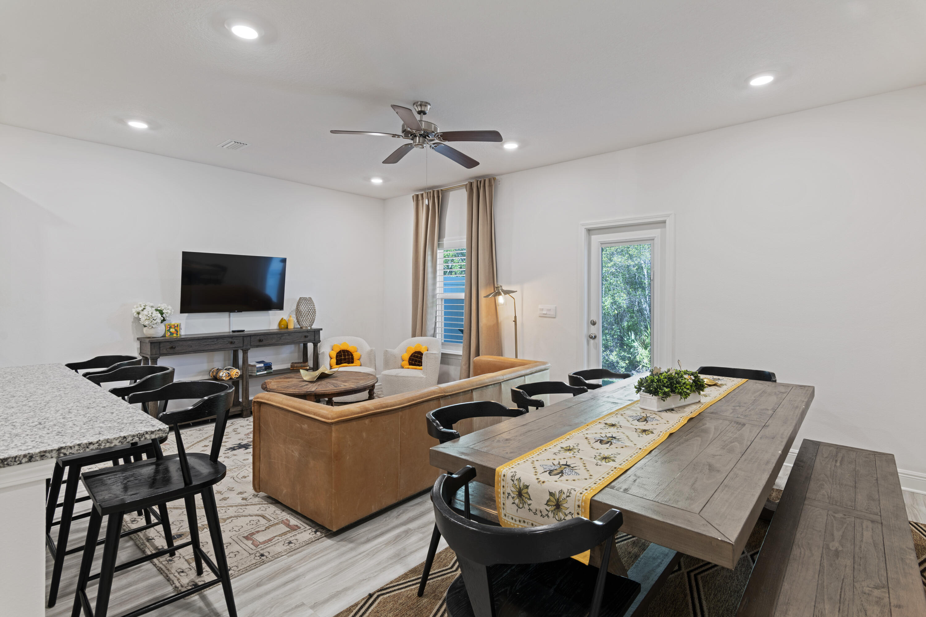 45 N Leviathan Court