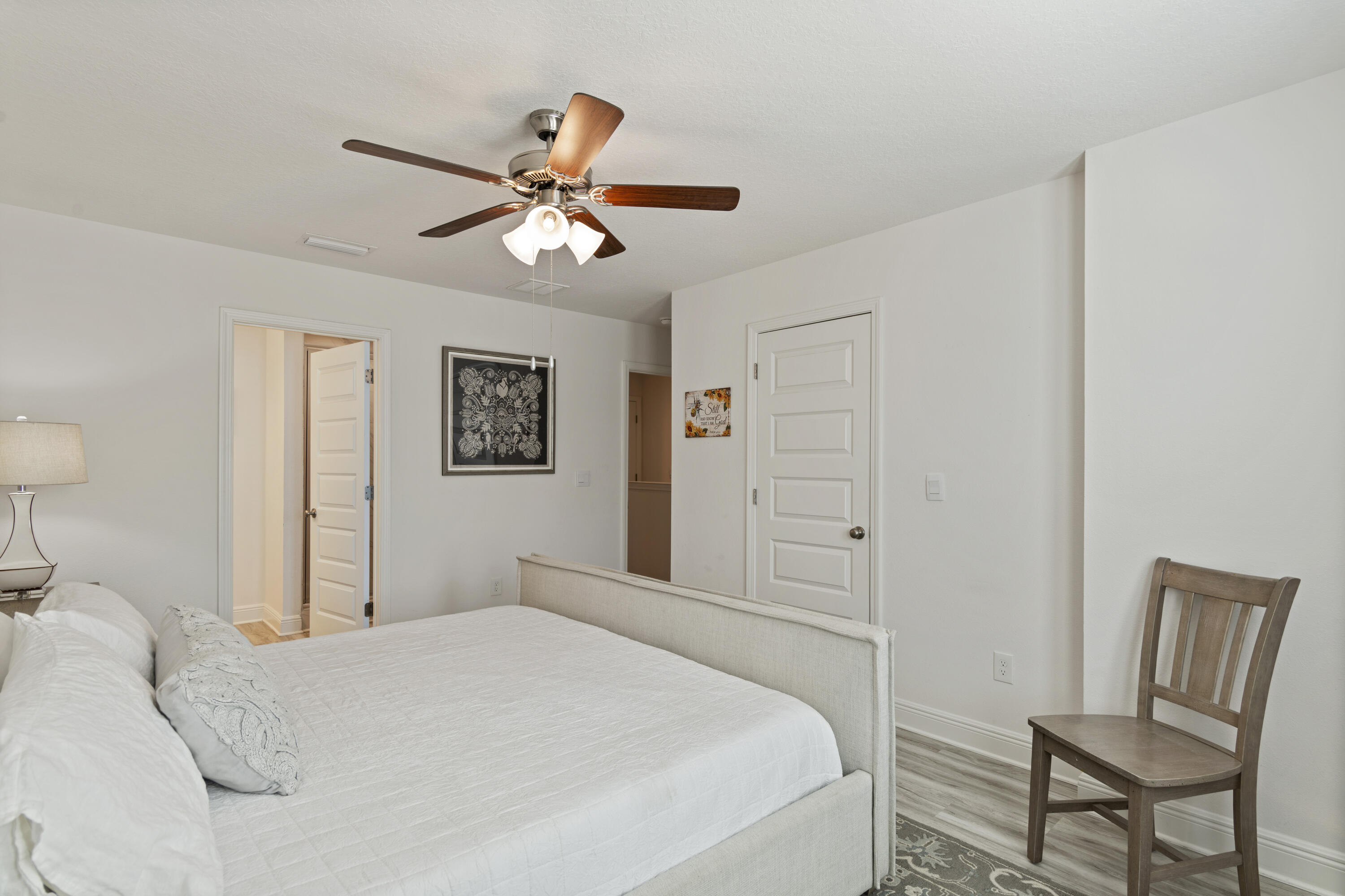 45 N Leviathan Court