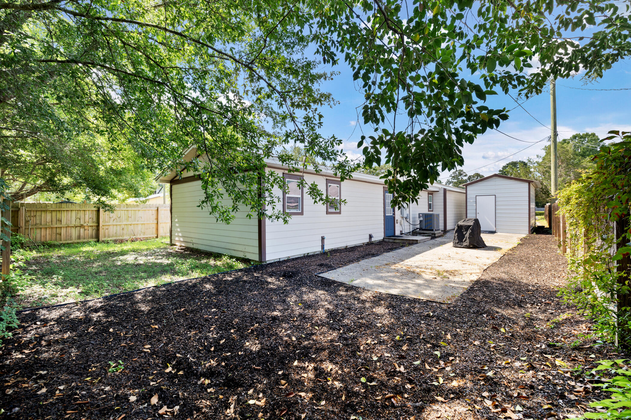 423 Green Acres Road
