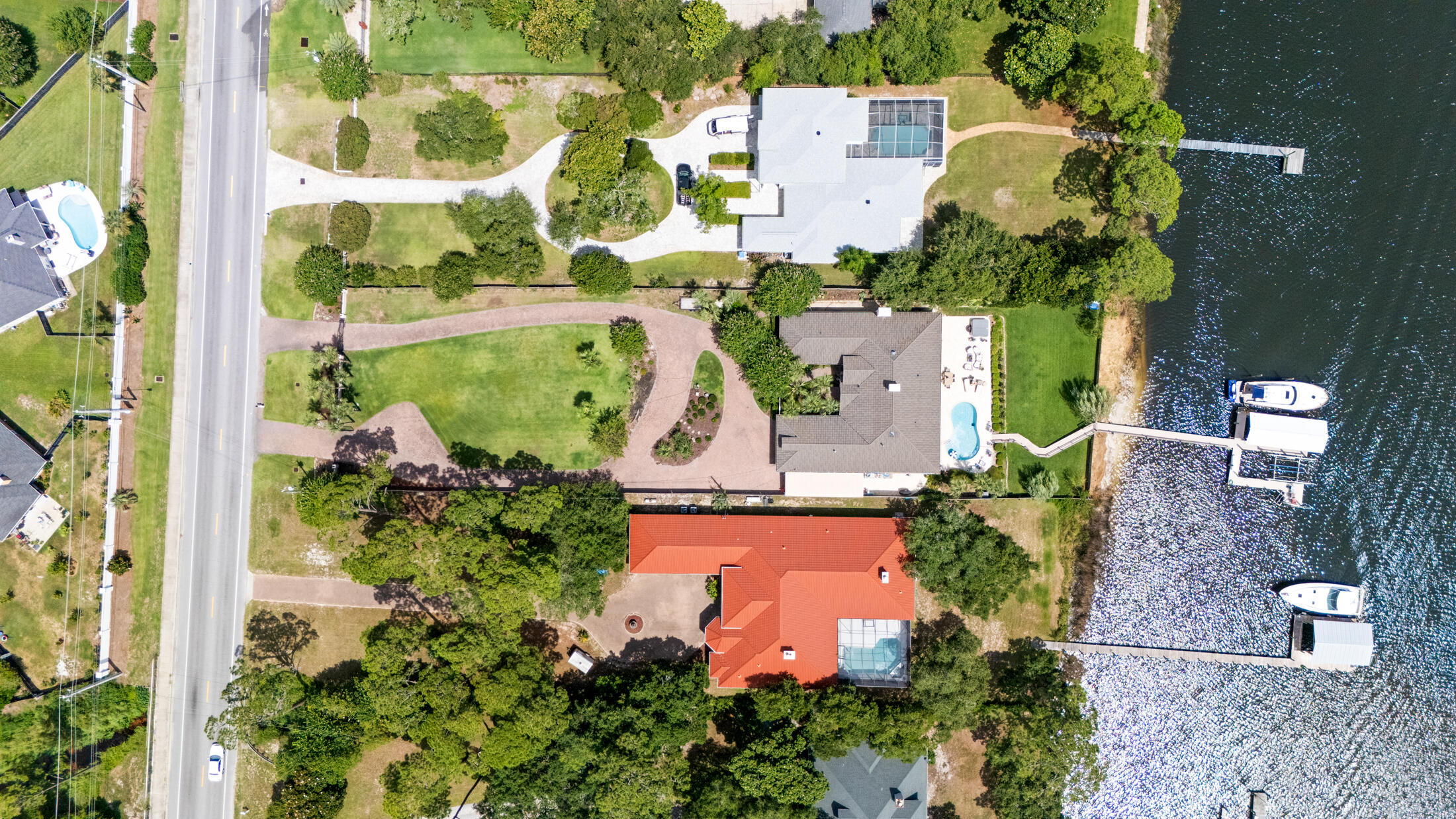 8203 N Lagoon Drive
