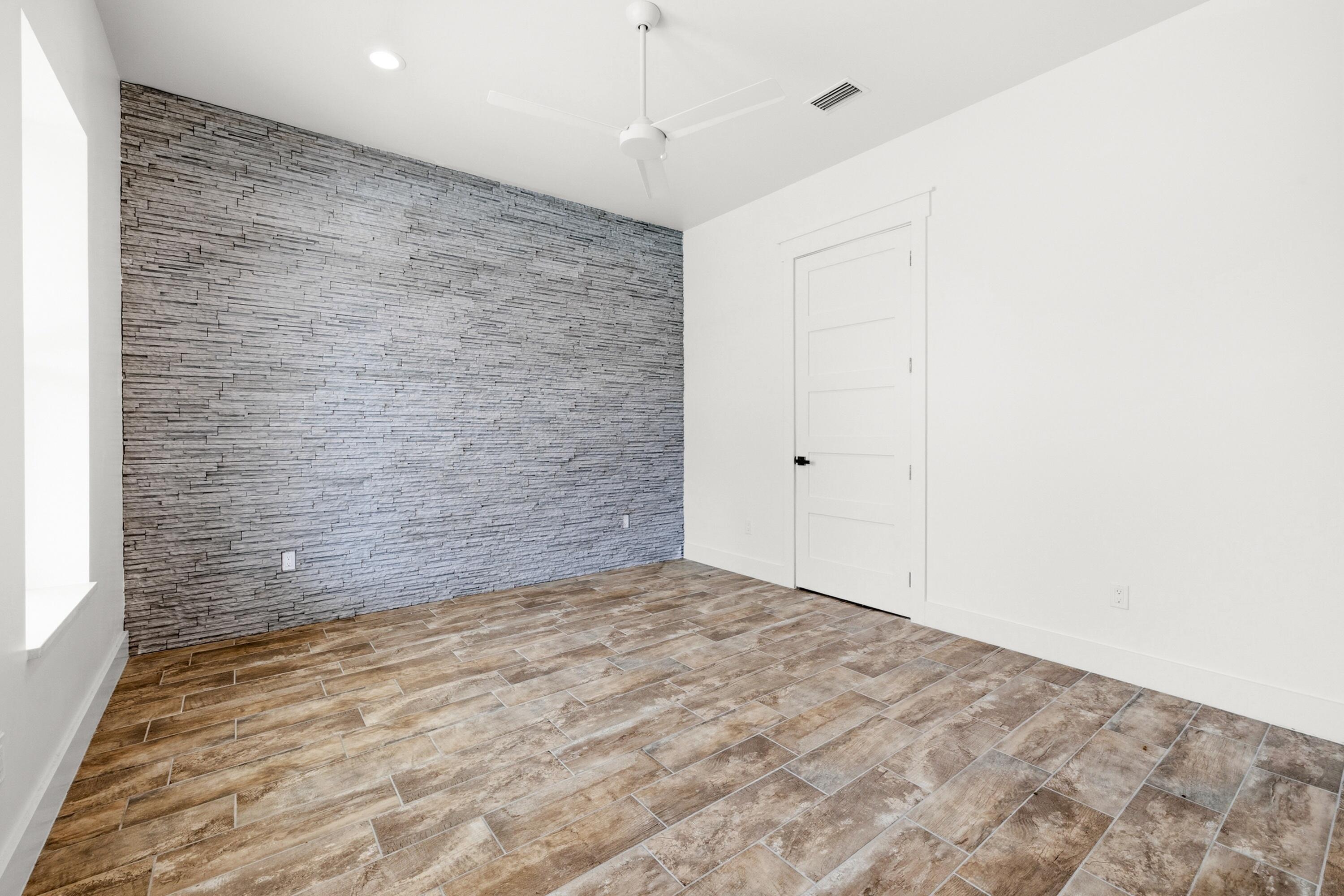 326 Summit Drive Drive
